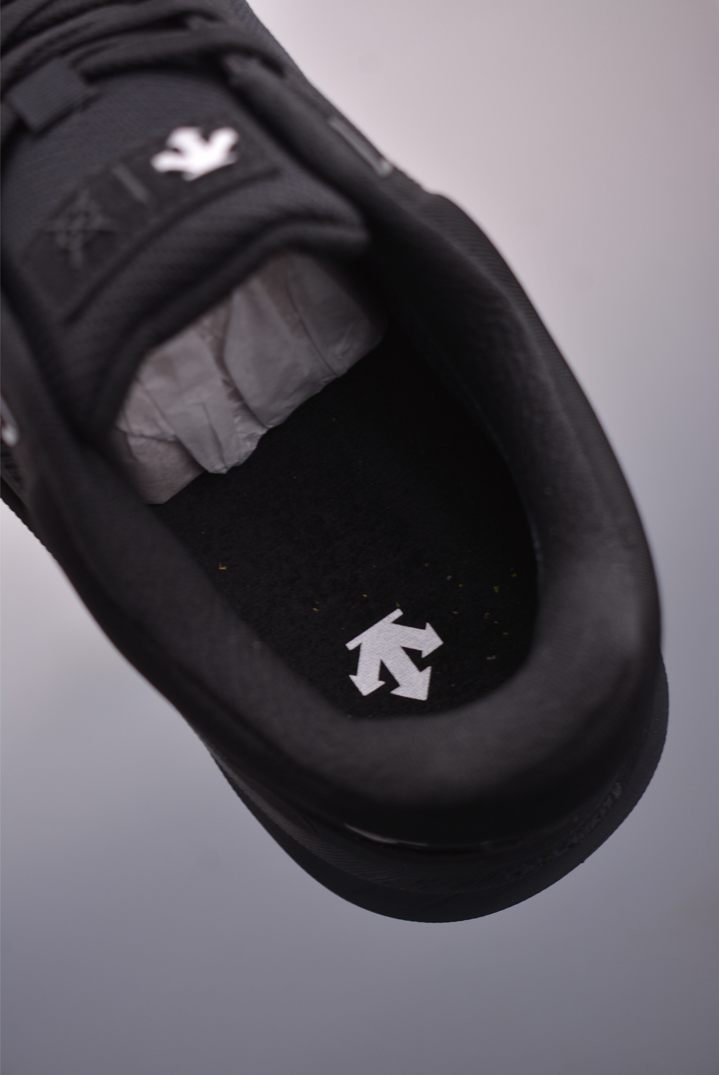 280 DESCENTE迪桑特 EASE WIRE 广东纯原版本 时尚休闲运动覆盖防水男子越野跑鞋 D4431LCR23-Chinese UA Cheap High Quatity Brand Clothes Bags handbags Sneakers wholesale wholesaler seller from China Factory suppliers Fashion Clothing Shoes best Quality Beautiful Price 280 DESCENTE迪桑特 EASE WIRE 广东纯原版本 时尚休闲运动覆盖防水男子越野跑鞋 D4431LCR23