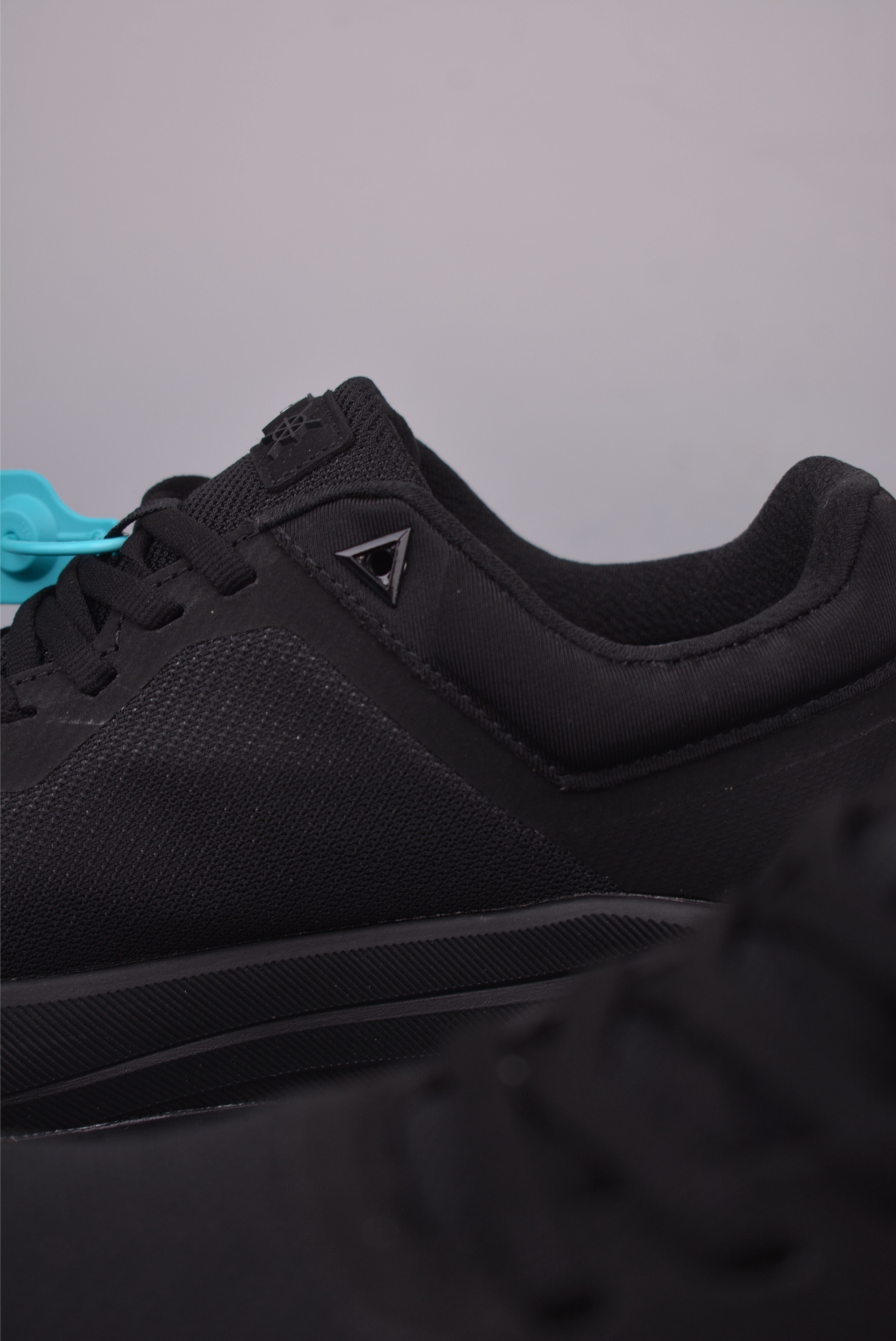 280 DESCENTE迪桑特 EASE WIRE 广东纯原版本 时尚休闲运动覆盖防水男子越野跑鞋 D4431LCR23-Chinese UA Cheap High Quatity Brand Clothes Bags handbags Sneakers wholesale wholesaler seller from China Factory suppliers Fashion Clothing Shoes best Quality Beautiful Price 280 DESCENTE迪桑特 EASE WIRE 广东纯原版本 时尚休闲运动覆盖防水男子越野跑鞋 D4431LCR23