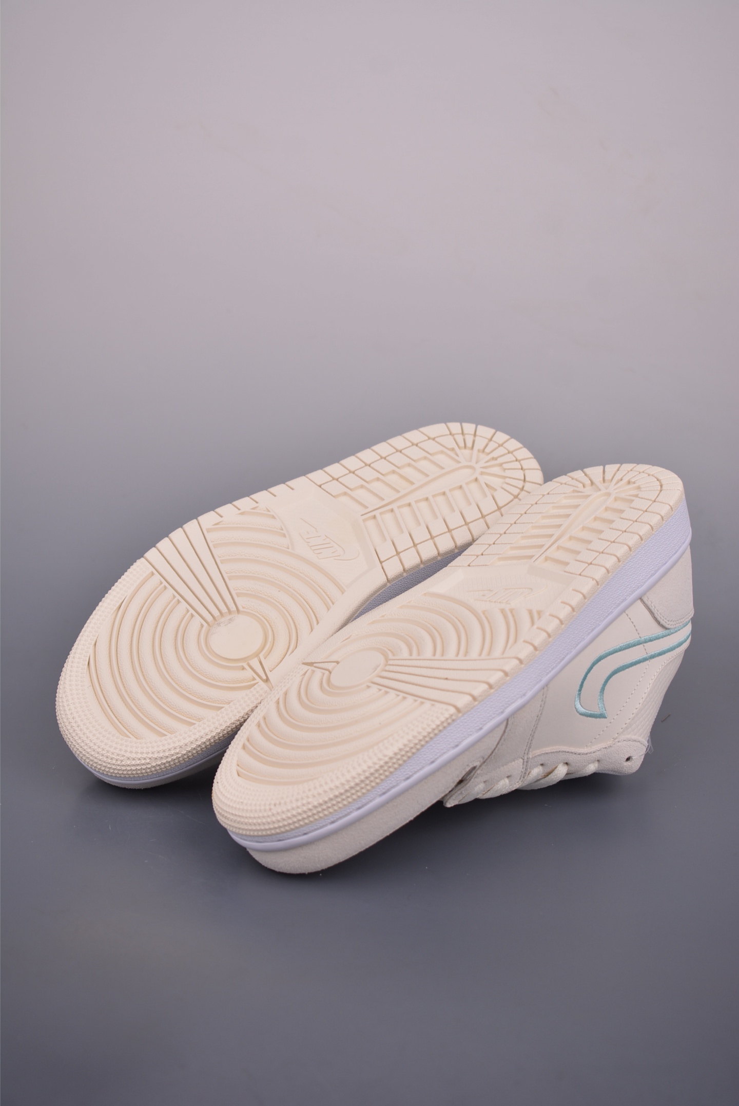 200 Air Jordan 1 Low 米蓝 AJ1乔1低帮休闲板鞋 HJ5969-100