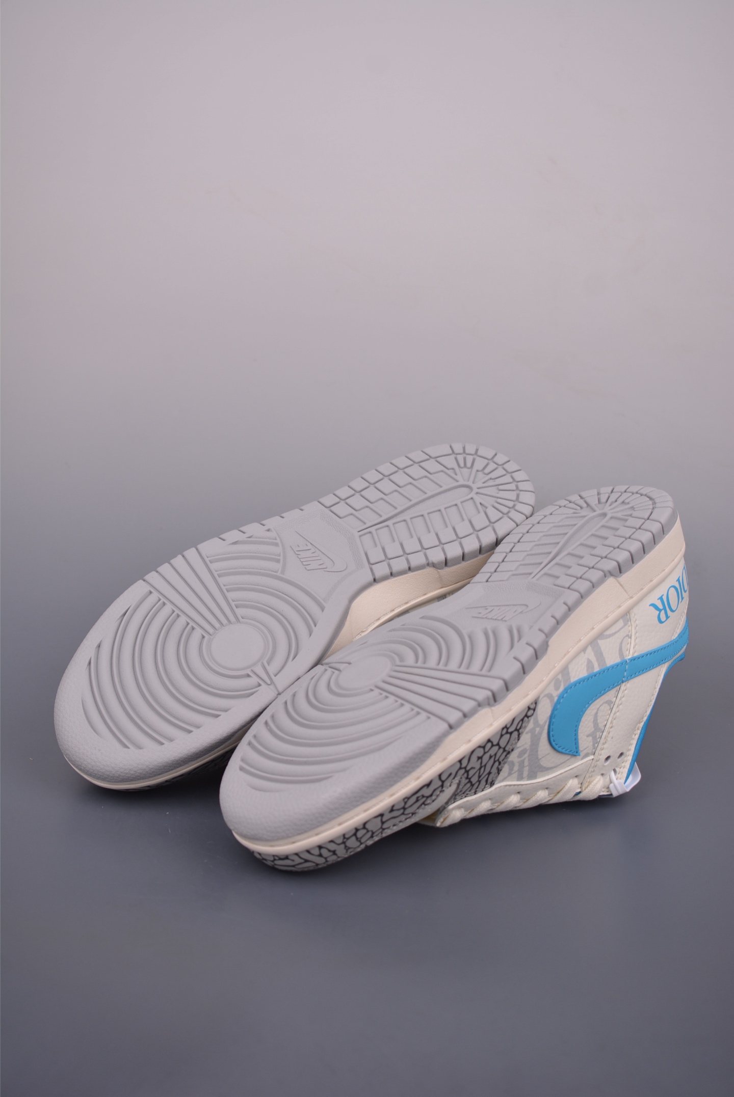 260 Nike SB Dunk Low Dior联名 XD1588-223-Chinese UA Cheap High Quatity Brand Clothes Bags handbags Sneakers wholesale wholesaler seller from China Factory suppliers Fashion Clothing Shoes best Quality Beautiful Price 260 Nike SB Dunk Low Dior联名 XD1588-223