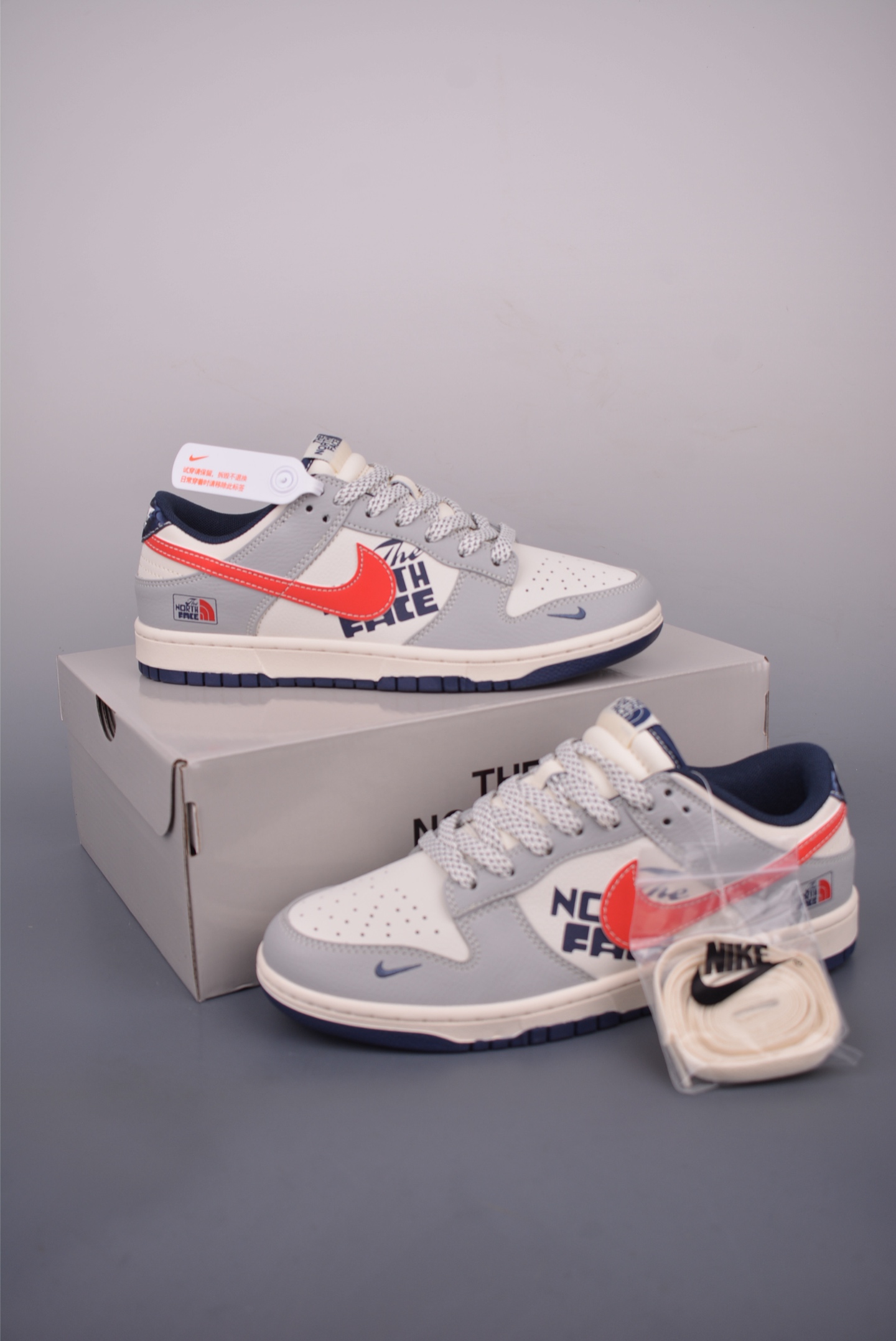 260 Nike SB Dunk Low 北面联名 XF8698-208-Chinese UA Cheap High Quatity Brand Clothes Bags handbags Sneakers wholesale wholesaler seller from China Factory suppliers Fashion Clothing Shoes best Quality Beautiful Price 260 Nike SB Dunk Low 北面联名 XF8698-208