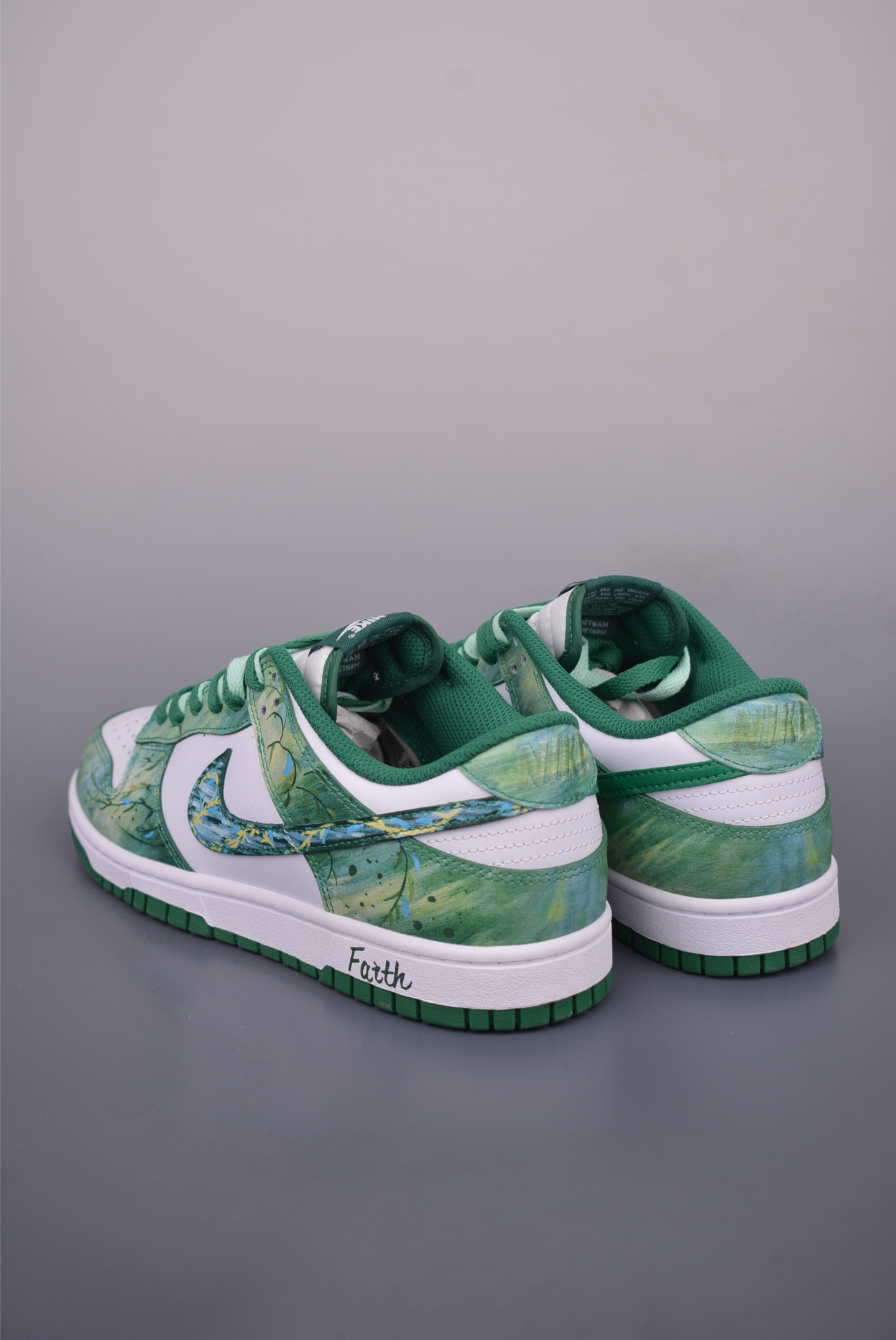 280 Nike SB Dunk Low 炽蓝仙野 HF5441-101-Chinese UA Cheap High Quatity Brand Clothes Bags handbags Sneakers wholesale wholesaler seller from China Factory suppliers Fashion Clothing Shoes best Quality Beautiful Price 280 Nike SB Dunk Low 炽蓝仙野 HF5441-101