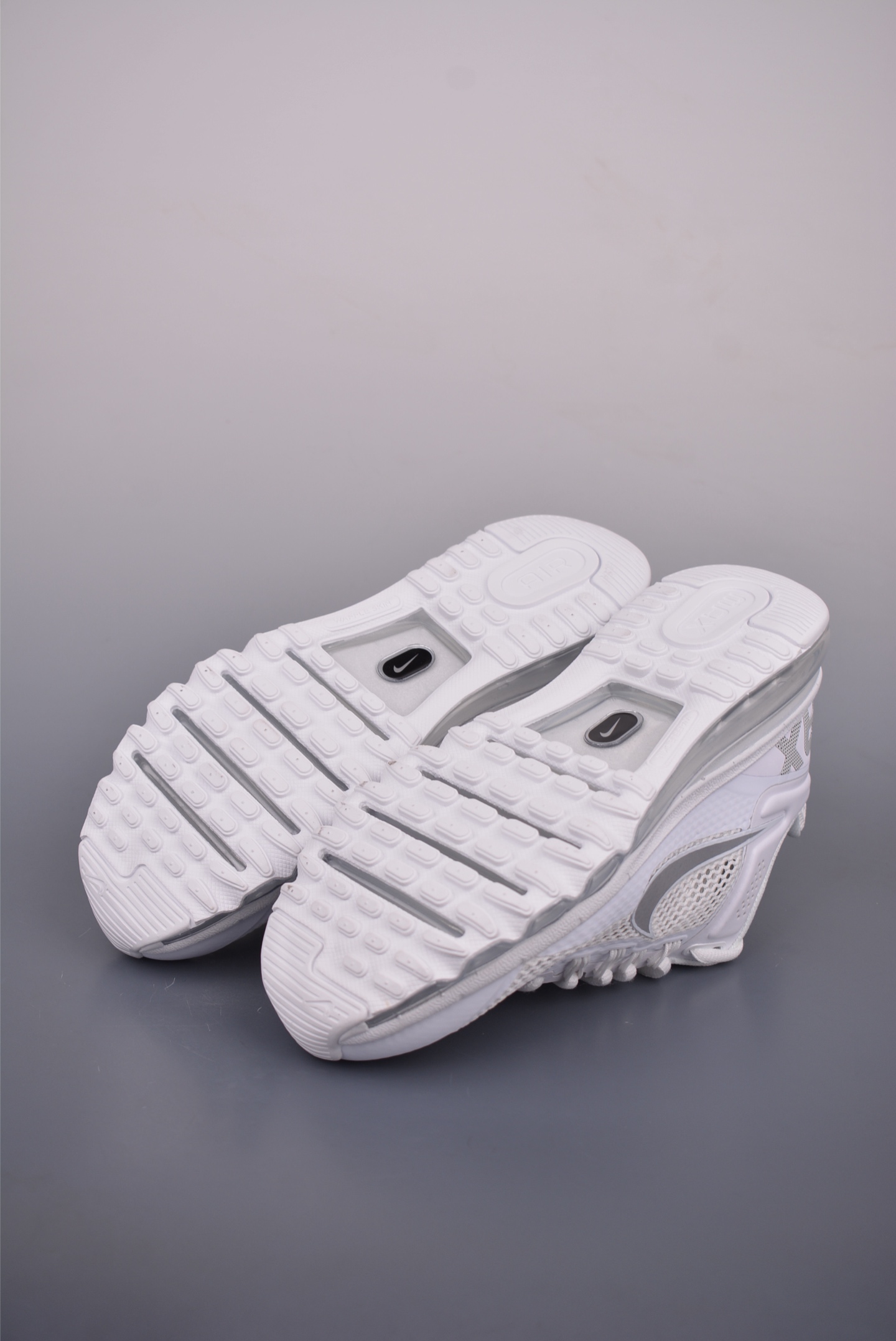 Nike Air Max 2013: Retro Cushioned Running Shoes with Full-Length Air Max 4 i1752085190528 8411 0 2