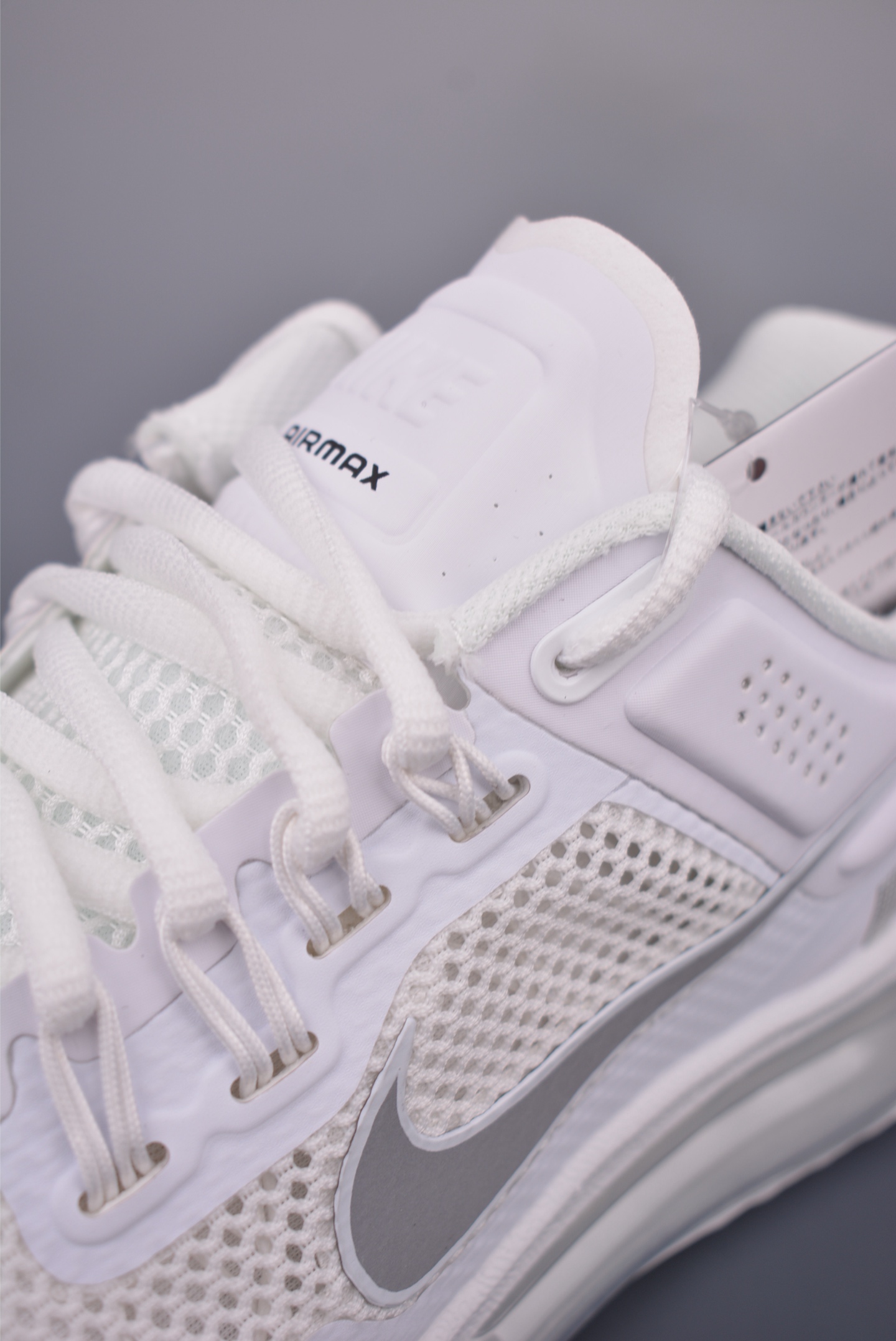Nike Air Max 2013: Retro Cushioned Running Shoes with Full-Length Air Max 8 i1752085190554 5214 0 6