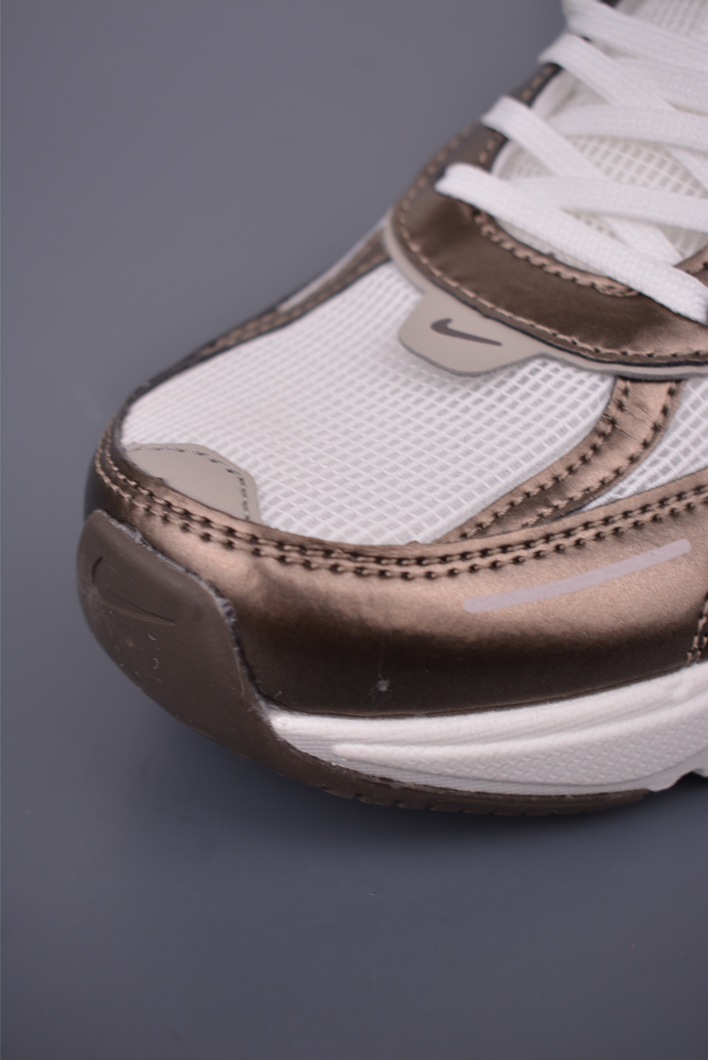 Nike V2K Runtekk Low-Top Running Shoes - Cushioned, Breathable, and Retro Style 7 i1752085255849 7713 0 5
