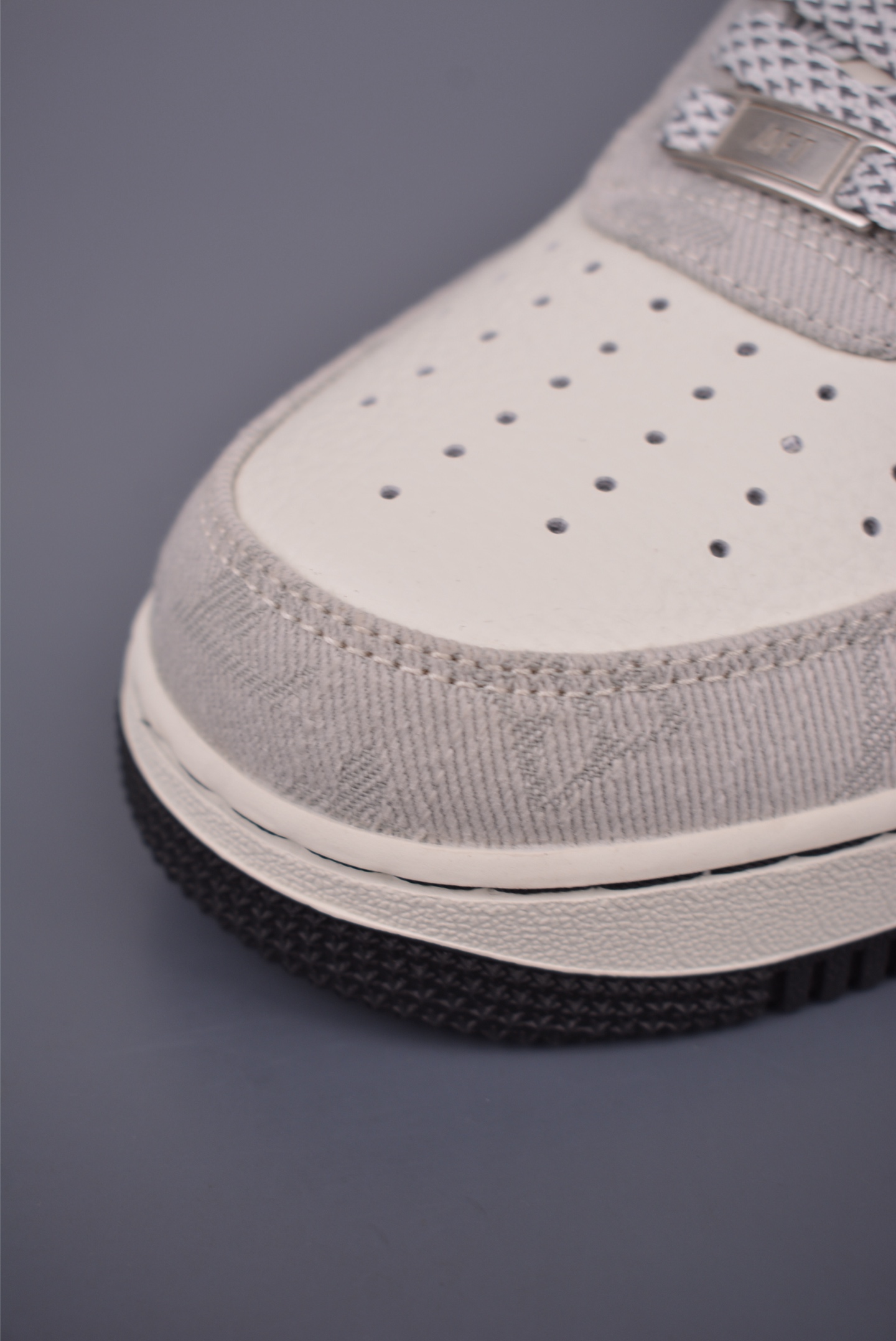 Nike Air Force 1 Low Louis Vuitton Collaboration Sneakers 7 i1752085295640 2282 0 5