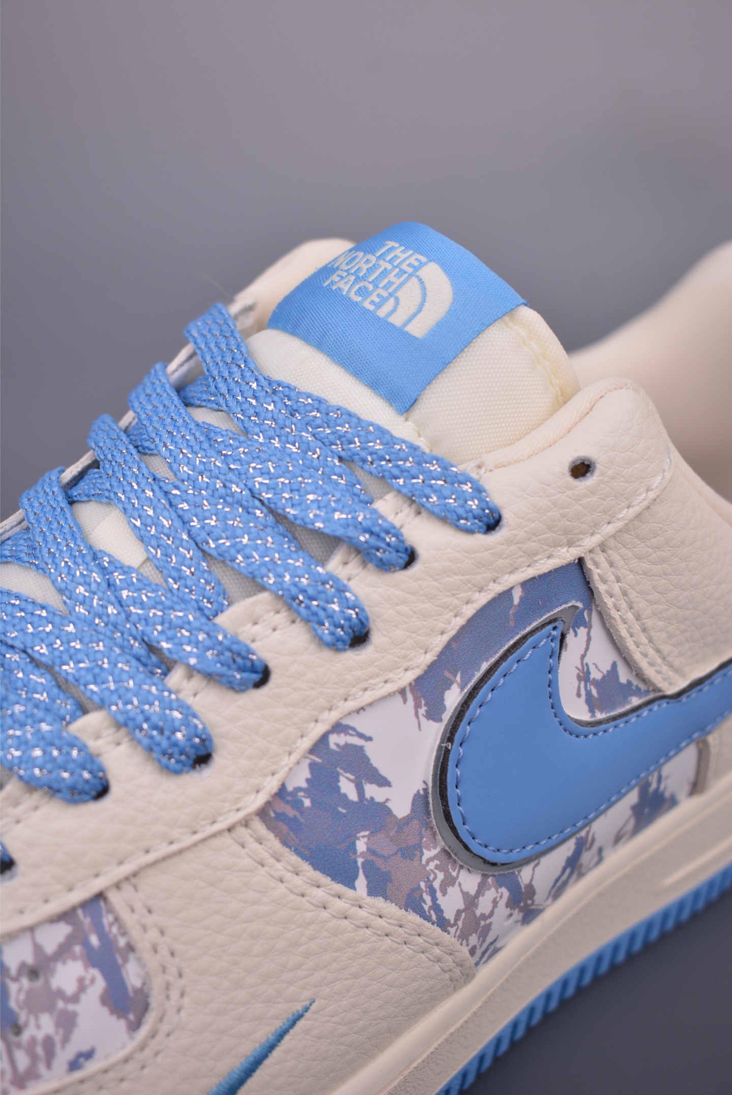 Nike Air Force 1 Low x The North Face Collab Sneakers 7 i1752085341800 5144 0 6