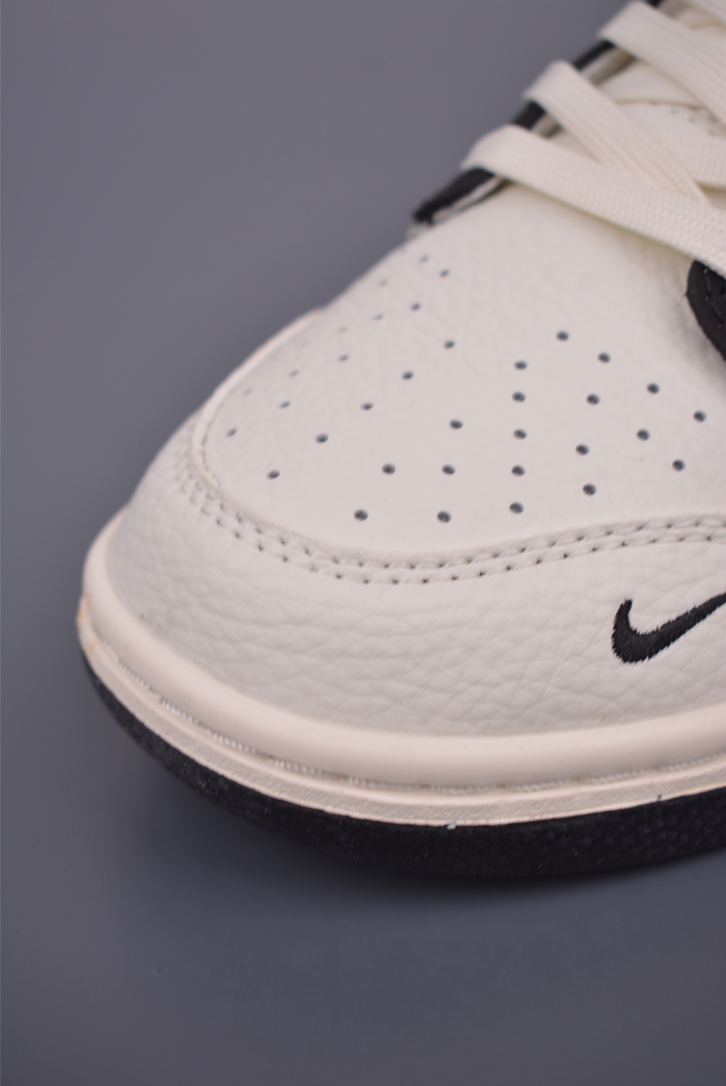 Nike SB Dunk Low Balenciaga Cream White Black Sneakers 7 i1752085646731 6084 0 5