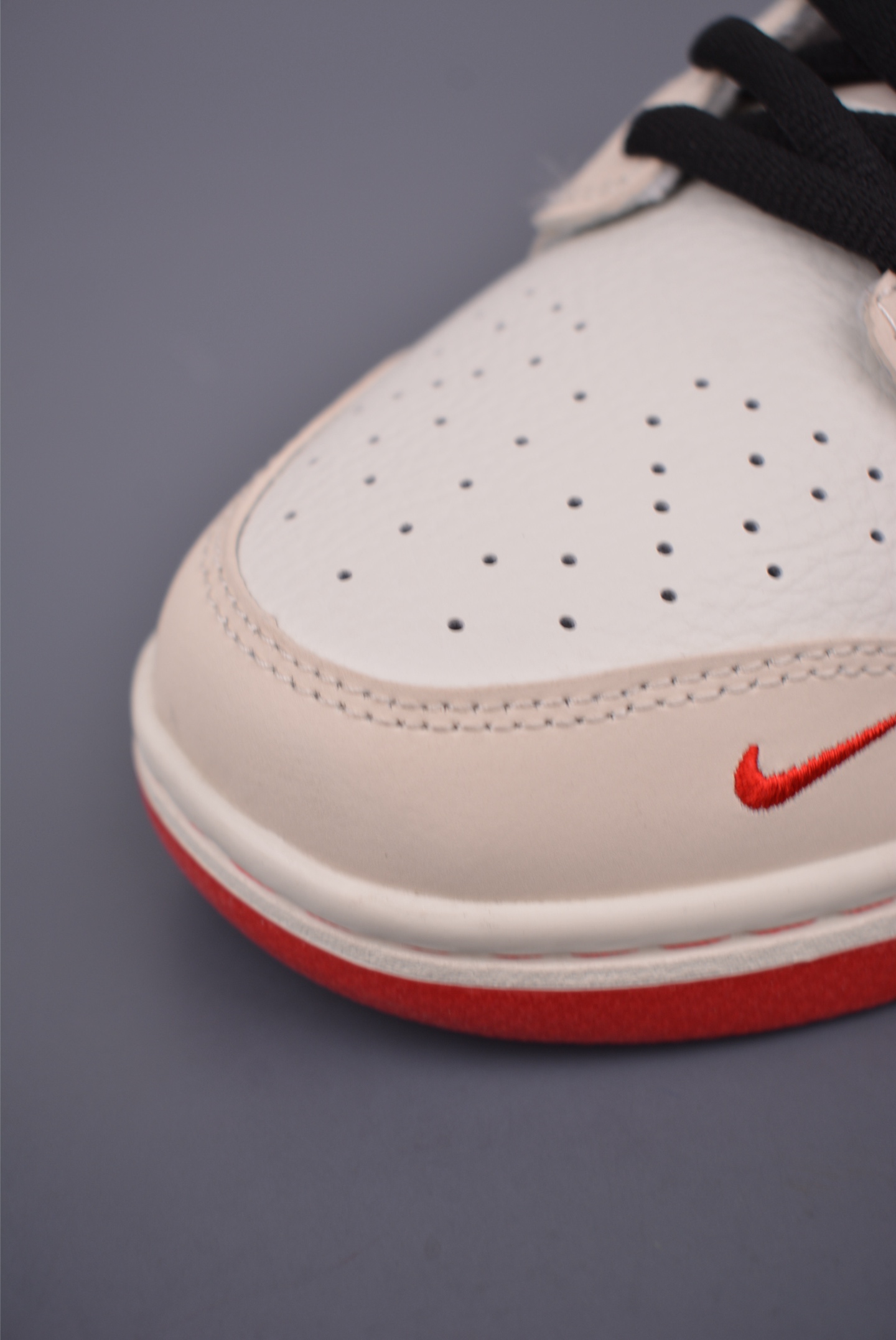 Nike SB Dunk Low Supreme Dawn - Premium Craftsmanship, Ultimate Comfort 7 i1752085687996 9813 0 5