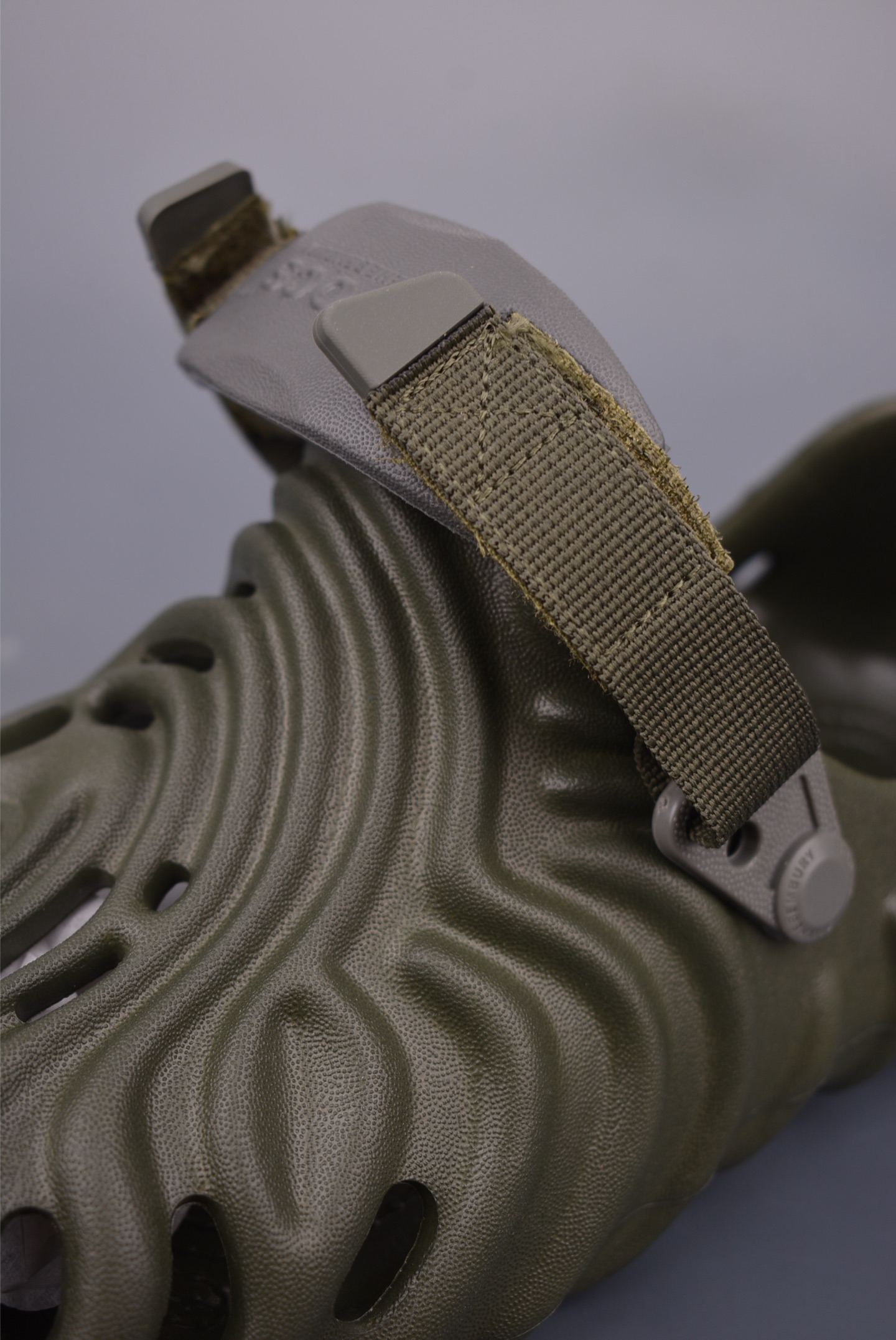 Crocs Echo Clog: Lightweight Comfort, Adjustable Heel, Olive 7 i1752085898027 2487 0 6