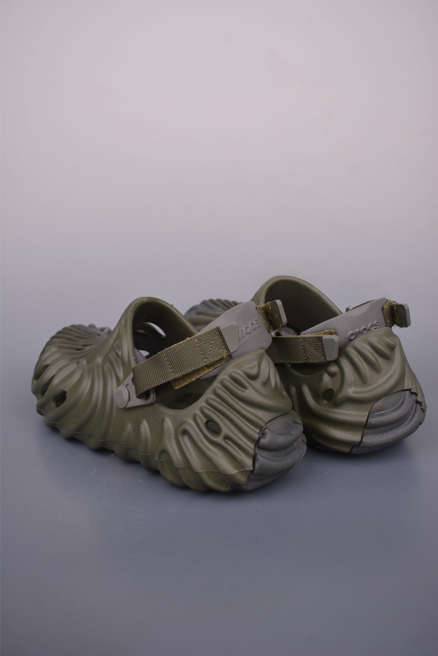 Crocs Echo Clog: Lightweight Comfort, Adjustable Heel, Olive 2 i1752085901084 5682 0 1