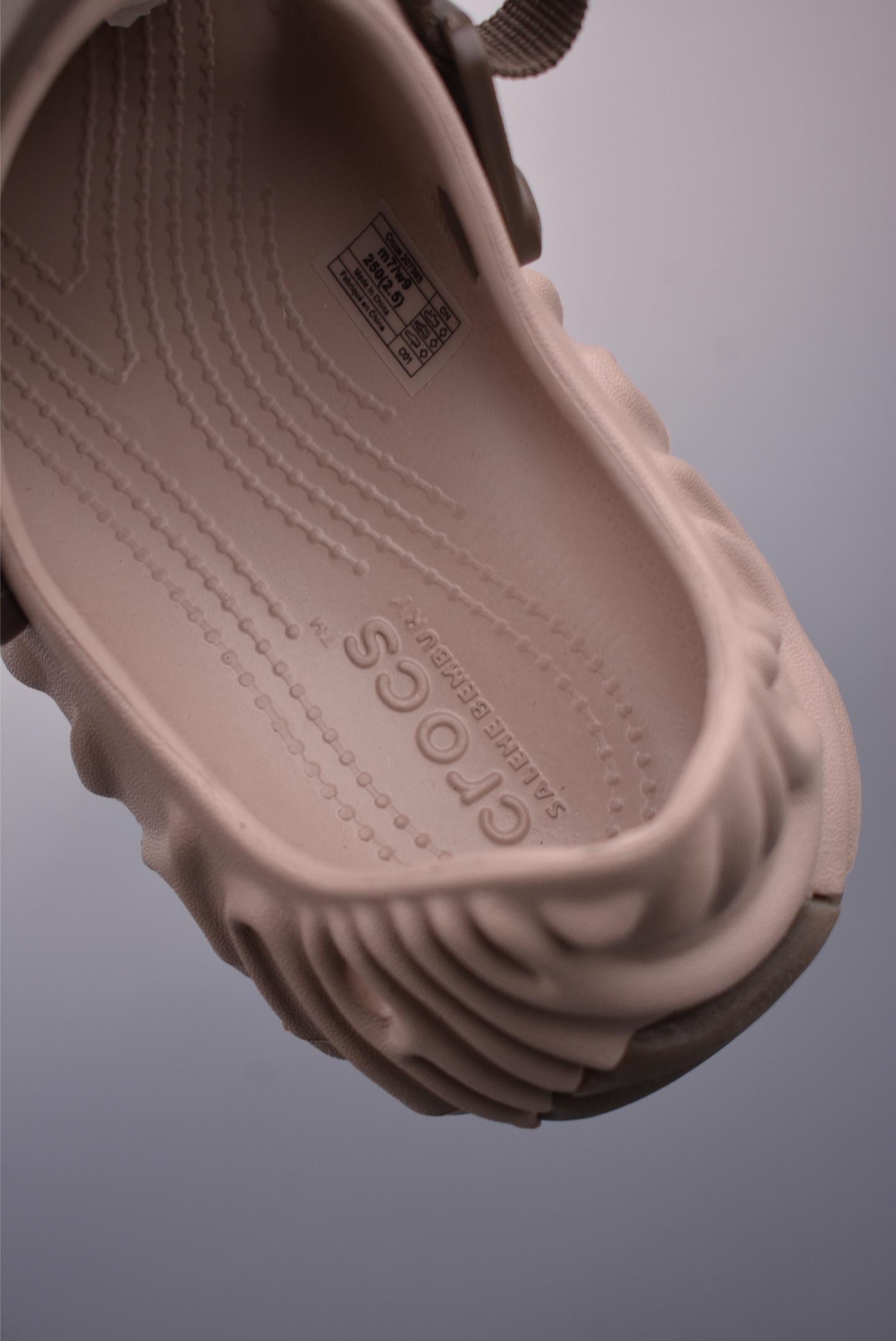 Crocs Echo Clog: Lightweight Comfort, Adjustable Heel, Easy to Clean Design 9 i1752085916714 2770 0 8