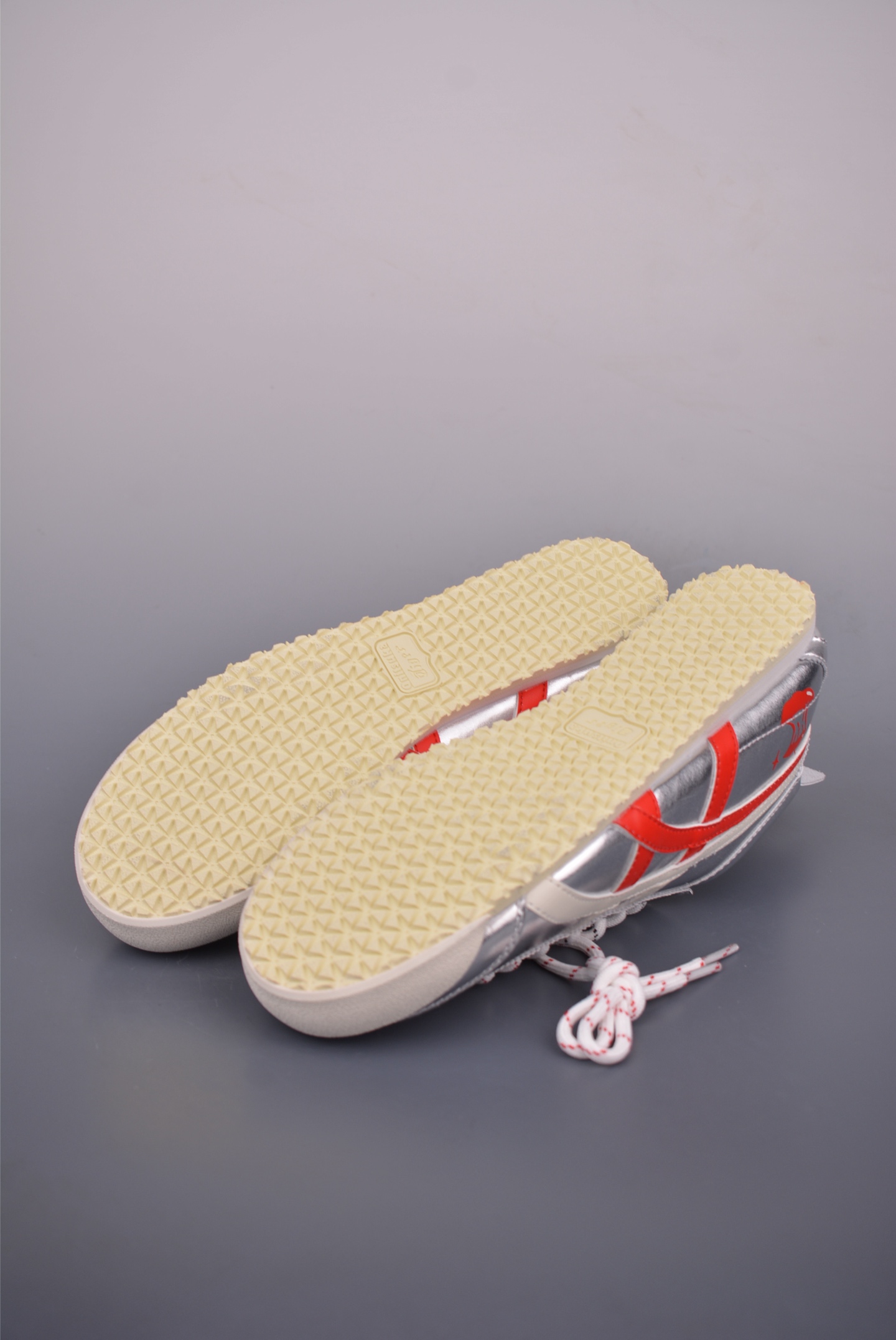 Onitsuka Tiger MEXICO 66 Silver & Red Accents, Comfortable and Stylish Shoes 4 i1752086165297 389 0 2
