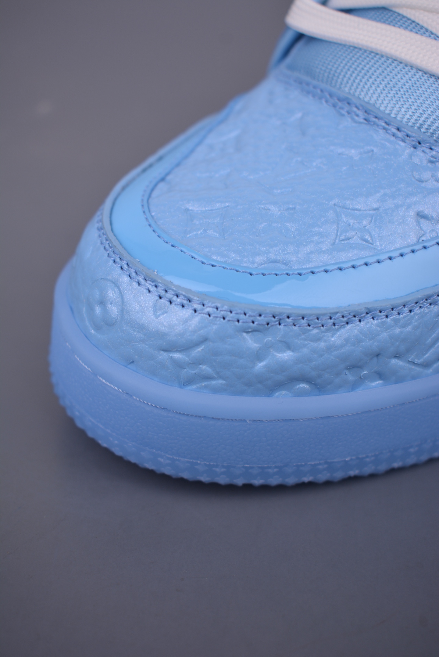 Louis Vuitton Trainer Sneaker Blue Leather Casual Shoes Low Top Sneakers 7 i1752087609821 6204 0 5