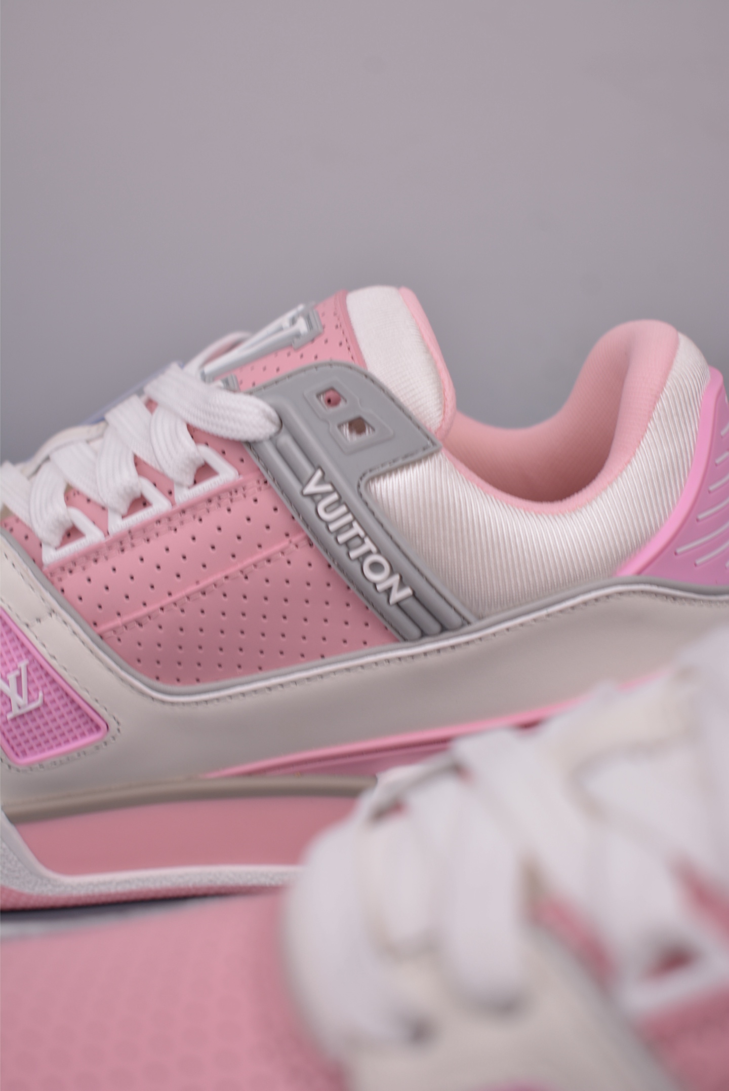 Louis Vuitton Trainer Sneaker Pink Leather, Comfortable & Stylish Shoes 9 i1752087638899 6198 0 7