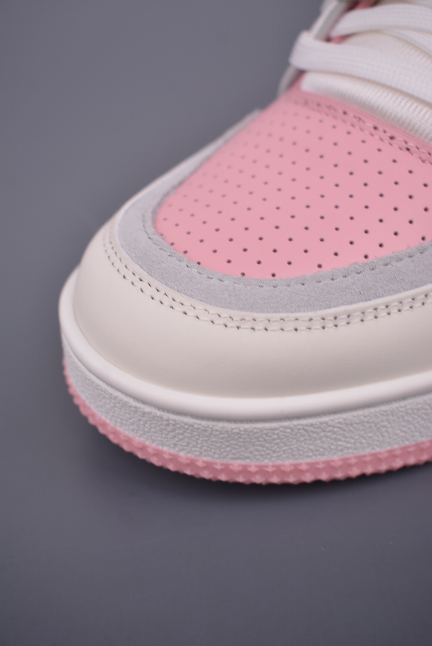 Louis Vuitton Trainer Sneaker Pink Leather, Comfortable & Stylish Shoes 7 i1752087648688 7854 0 5