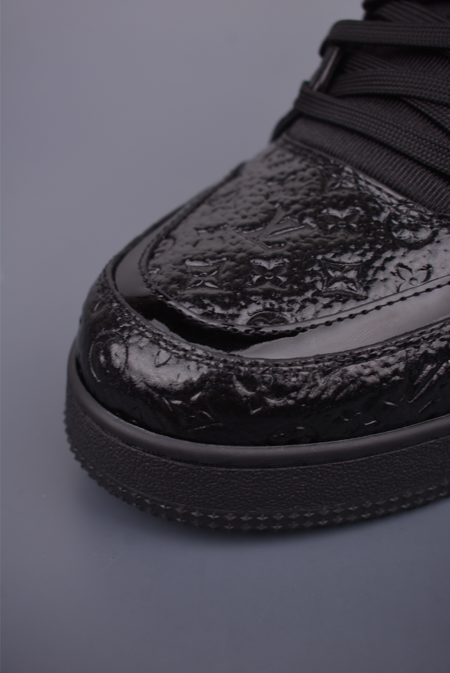 Louis Vuitton Trainer Sneaker Low Black Grained Leather Size 39-46 6 i1752087790438 7474 0 5