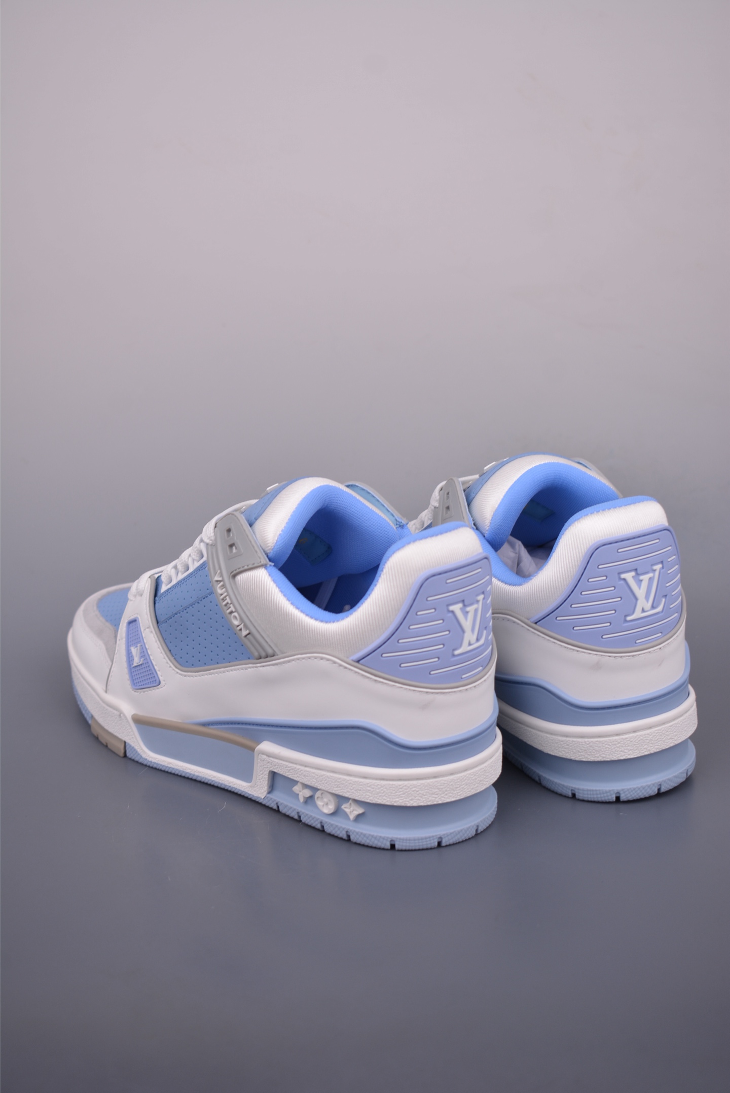 Louis Vuitton Trainer Sneaker: Premium Leather, Stylish Low-Top Design 3 i1752087819041 7294 0 1