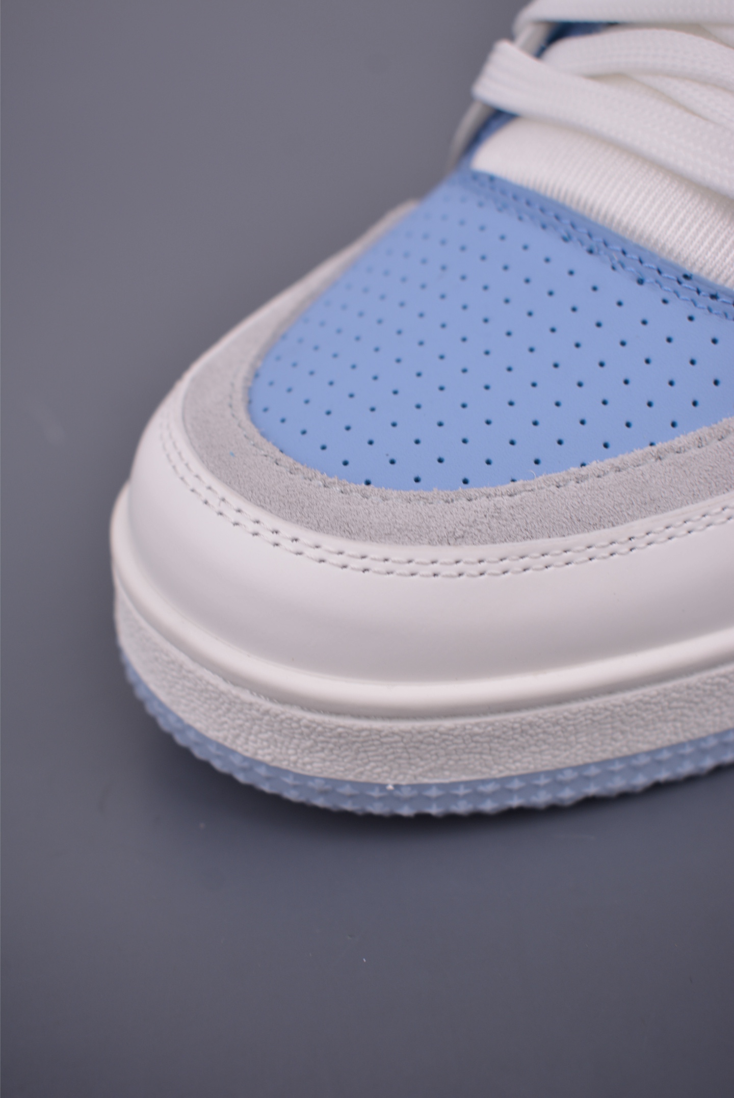 Louis Vuitton Trainer Sneaker: Premium Leather, Stylish Low-Top Design 7 i1752087822808 5895 0 5