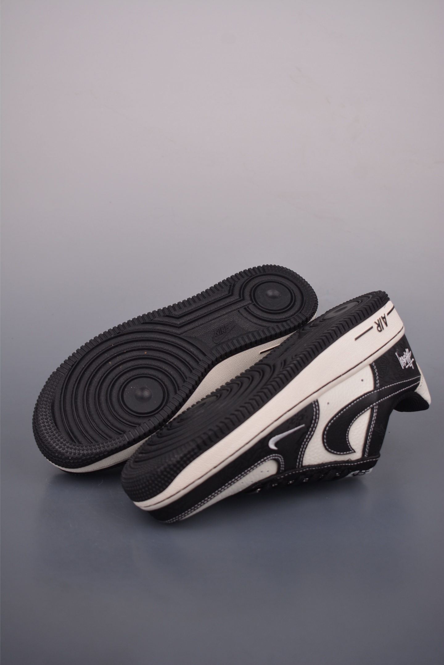 260 Nike Air Force 1 Low 斯图西联名 LW9279-013-Chinese UA Cheap High Quatity Brand Clothes Bags handbags Sneakers wholesale wholesaler seller from China Factory suppliers Fashion Clothing Shoes best Quality Beautiful Price 260 Nike Air Force 1 Low 斯图西联名 LW9279-013