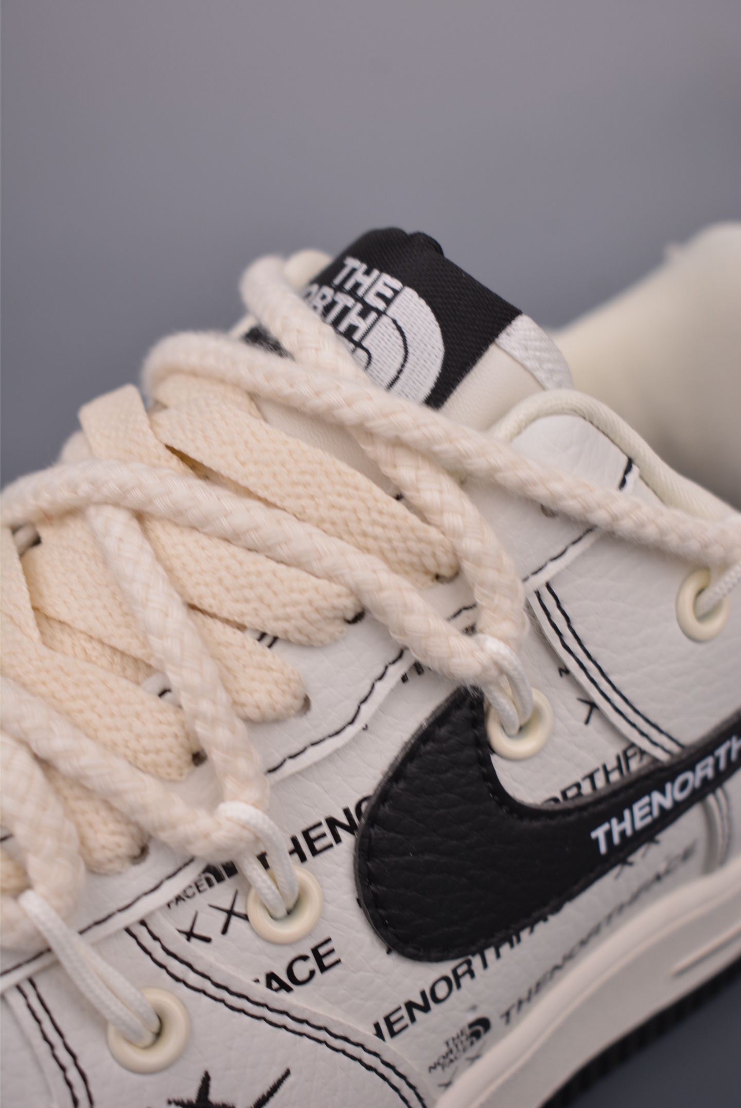 260 Nike Air Force 1 Low 北面联名 解构绑带 AM1588-012-Chinese  UA Cheap High Quatity Brand  Clothes Bags handbags Sneakers wholesale wholesaler seller from China Factory suppliers Fashion Clothing  Shoes best Quality Beautiful Price  260 Nike Air Force 1 Low 北面联名 解构绑带 AM1588-012