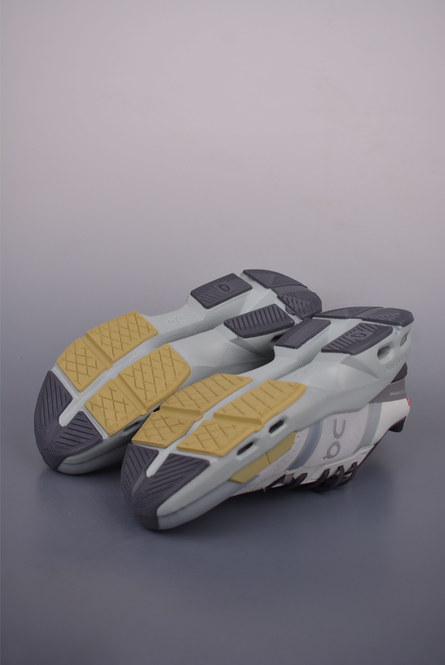 On昂跑 CloudMonster Hyper PLS TL 户外街头机能风跑步鞋 3WD30062338-莆田鞋,莆田鞋货源,高仿鞋,高仿鞋货源,安福档口,莆田高仿鞋,莆田鞋批发,高仿鞋批发,莆田高仿运动鞋,高仿运动鞋,莆田运动鞋 On昂跑 CloudMonster Hyper PLS TL 户外街头机能风跑步鞋 3WD30062338