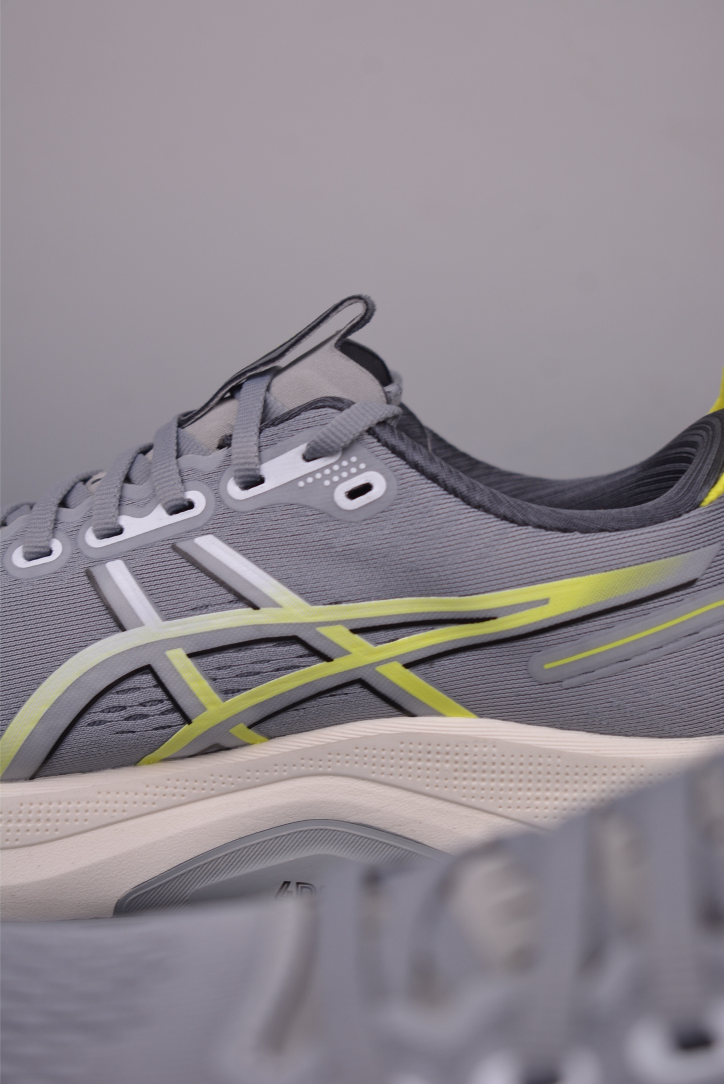 AsicsGel-Kayano 32 亚瑟士运动休闲透气专业跑鞋 1011C052-021