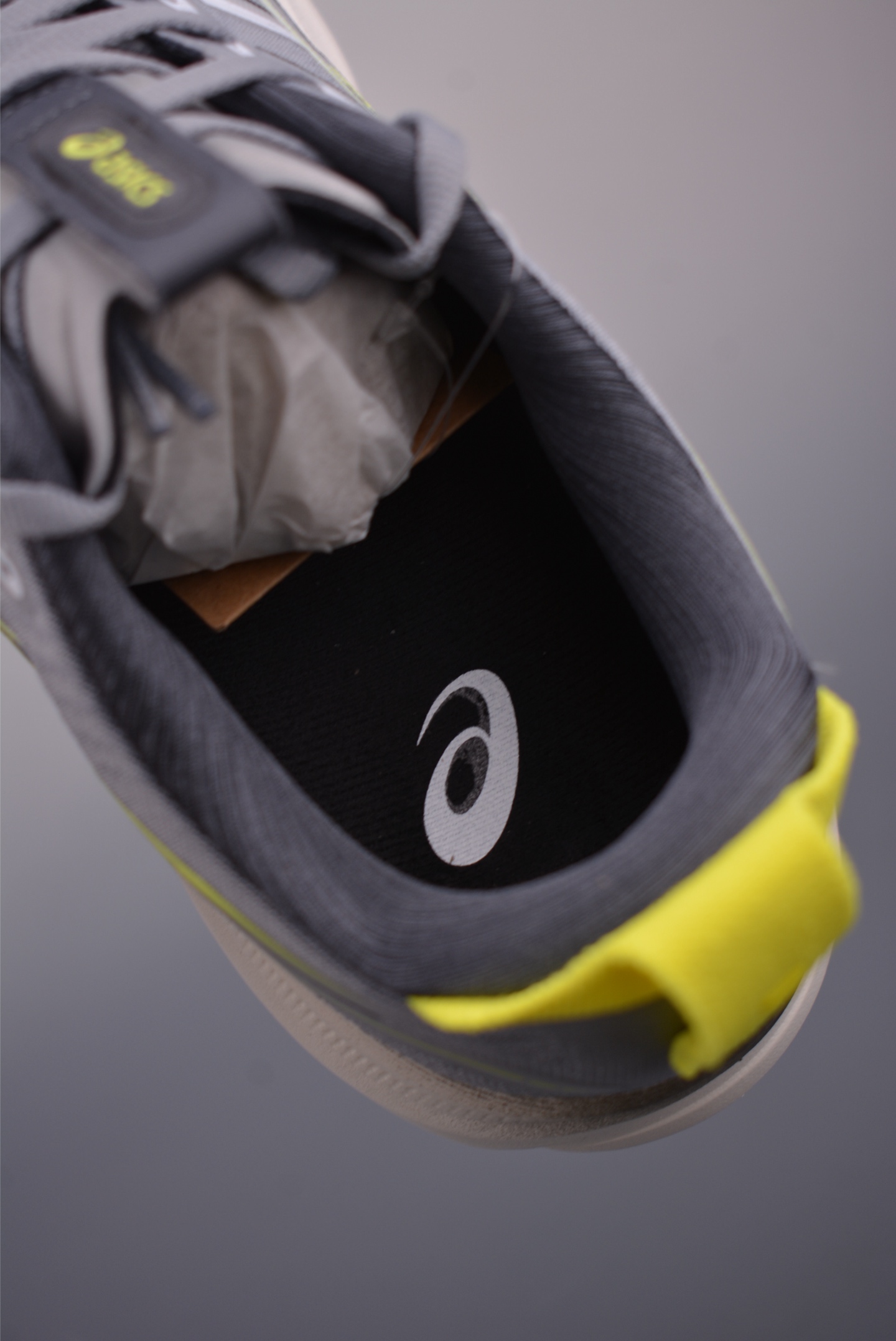 AsicsGel-Kayano 32 亚瑟士运动休闲透气专业跑鞋 1011C052-021