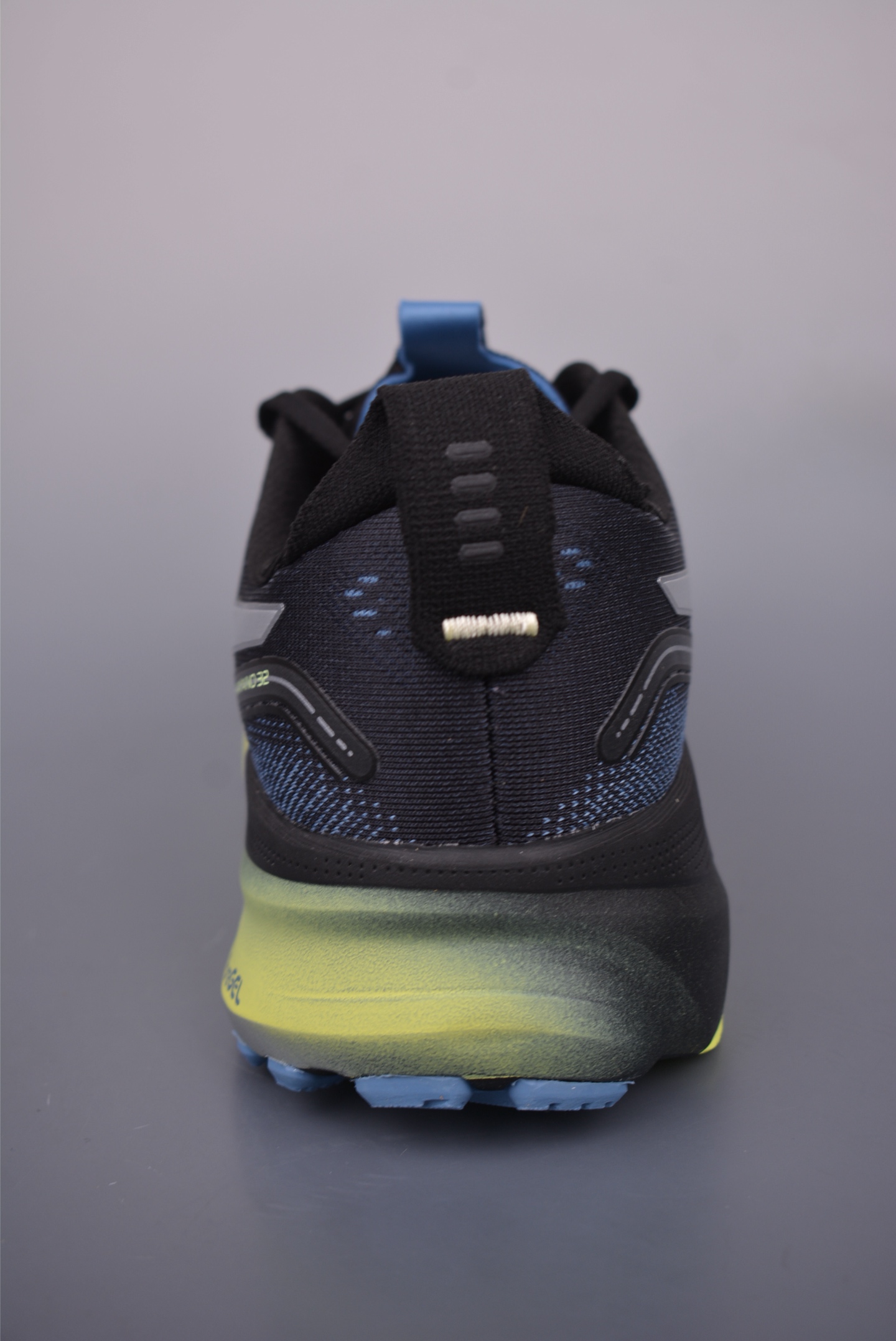 AsicsGel-Kayano 32 亚瑟士运动休闲透气专业跑鞋 1012B904-001