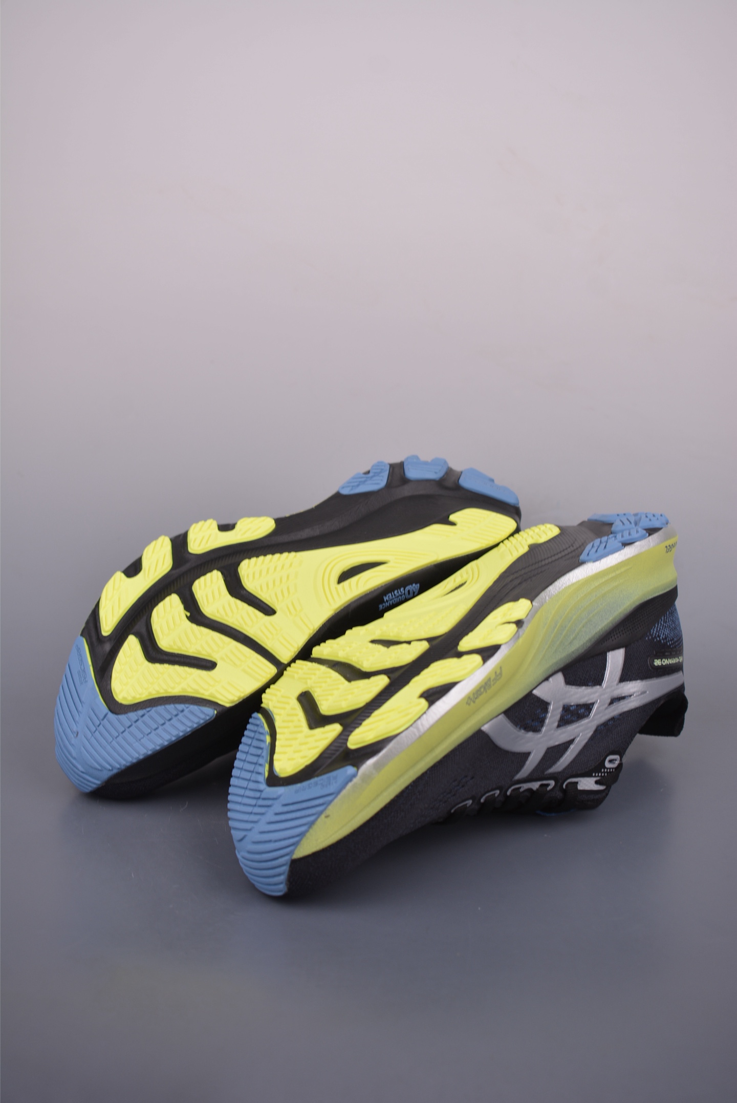 AsicsGel-Kayano 32 亚瑟士运动休闲透气专业跑鞋 1012B904-001