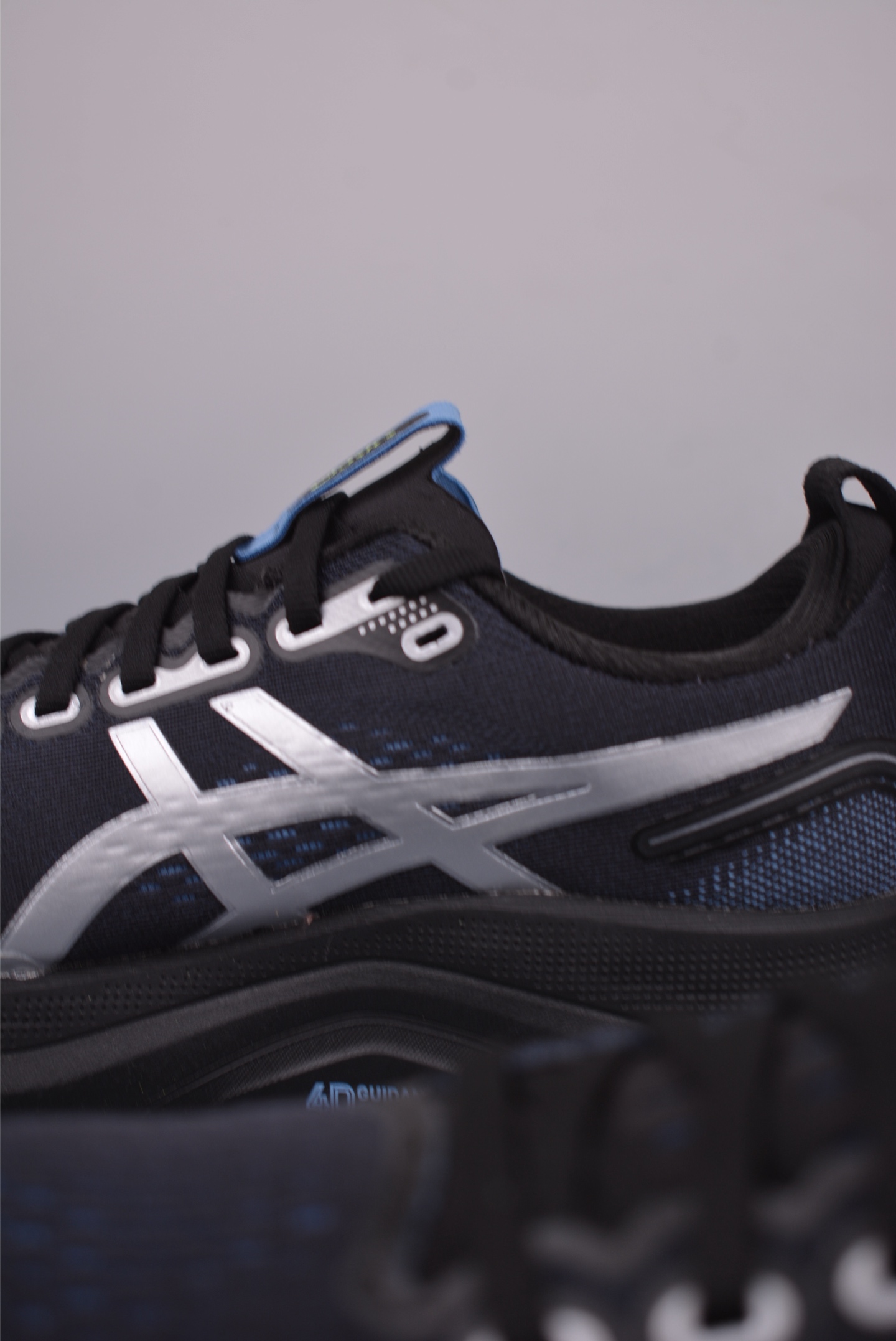 AsicsGel-Kayano 32 亚瑟士运动休闲透气专业跑鞋 1012B904-001