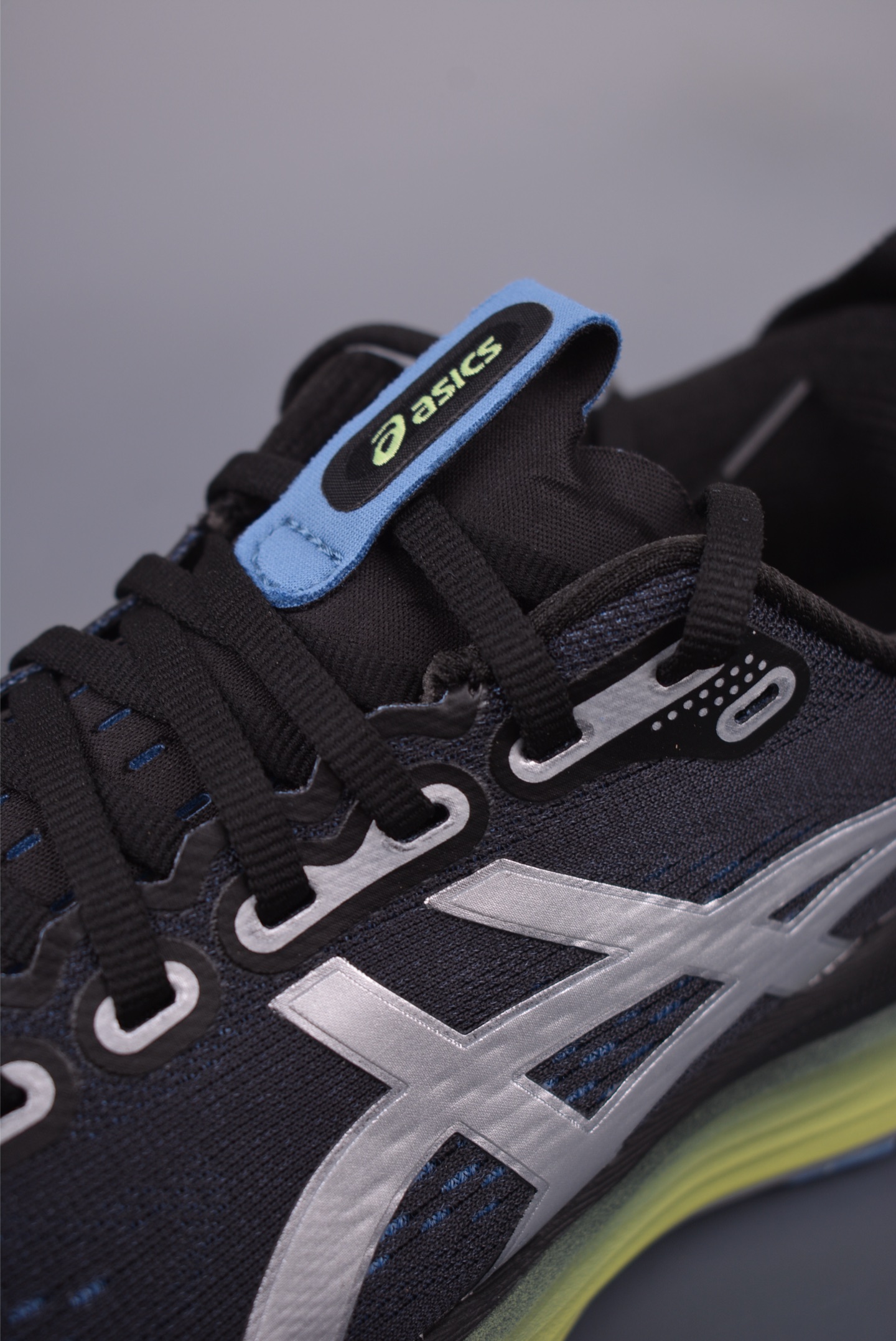 AsicsGel-Kayano 32 亚瑟士运动休闲透气专业跑鞋 1012B904-001