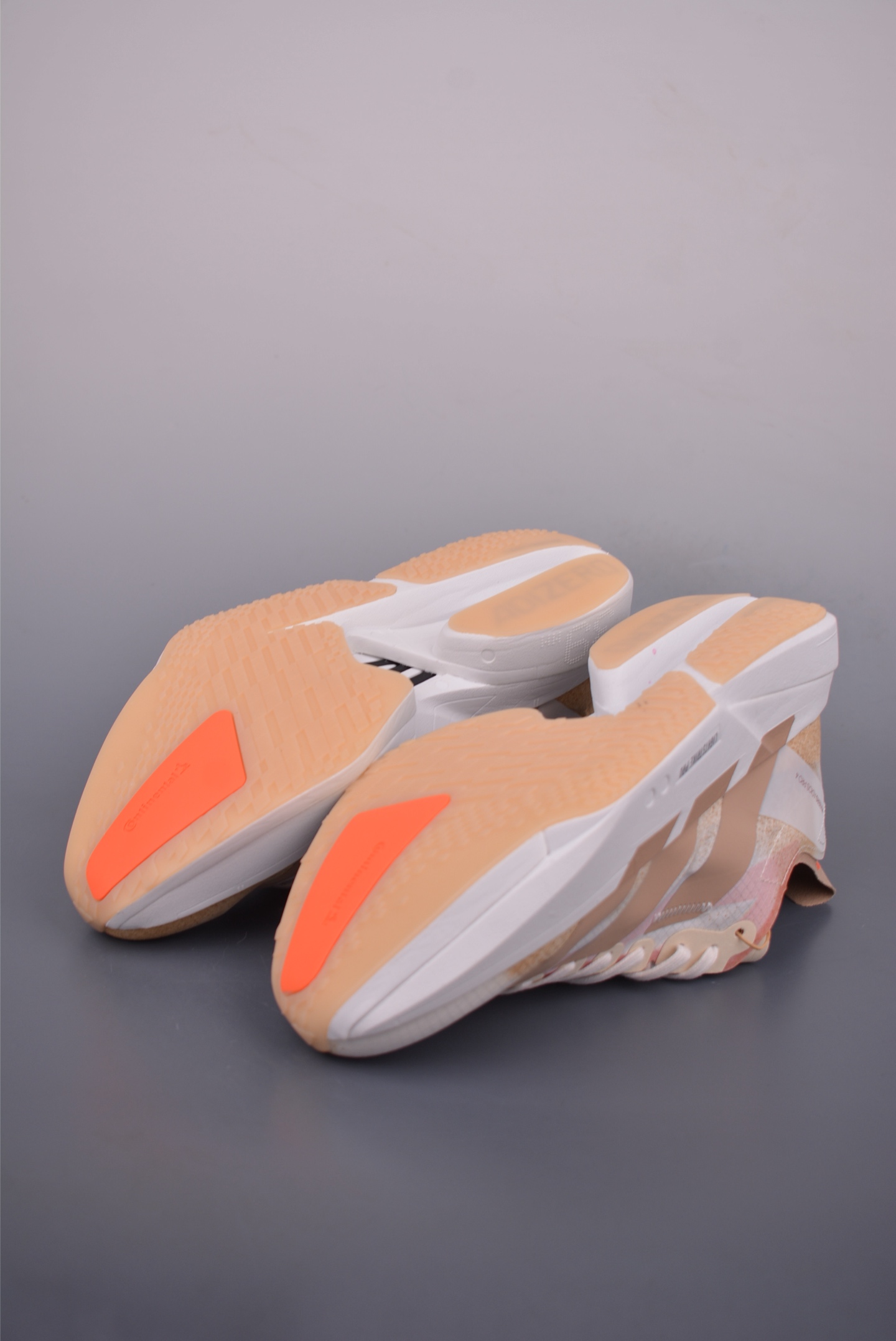 Adidas Adizero Pro Evo 4 M 全掌碳板 阿迪超轻透气缓震跑鞋 JR6359-莆田鞋,莆田鞋货源,高仿鞋,高仿鞋货源,安福档口,莆田高仿鞋,莆田鞋批发,高仿鞋批发,莆田高仿运动鞋,高仿运动鞋,莆田运动鞋 Adidas Adizero Pro Evo 4 M 全掌碳板 阿迪超轻透气缓震跑鞋 JR6359