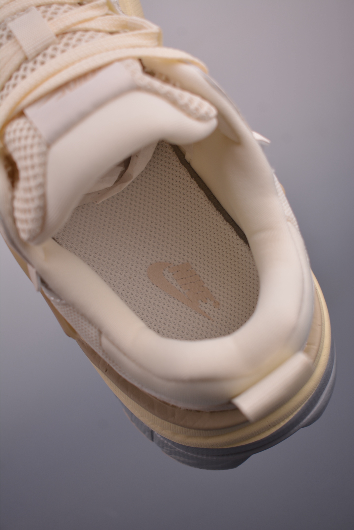 NIKE V2K Runtekk 版本 减震防滑复古低帮跑步鞋 HO1512-110