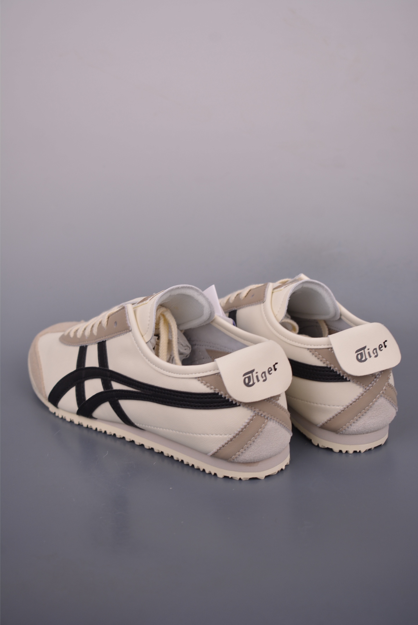 Asics鬼冢虎 MEXICO 66 做工精赞 1183C102-莆田鞋,莆田鞋货源,高仿鞋,高仿鞋货源,安福档口,莆田高仿鞋,莆田鞋批发,高仿鞋批发,莆田高仿运动鞋,高仿运动鞋,莆田运动鞋 Asics鬼冢虎 MEXICO 66 做工精赞 1183C102