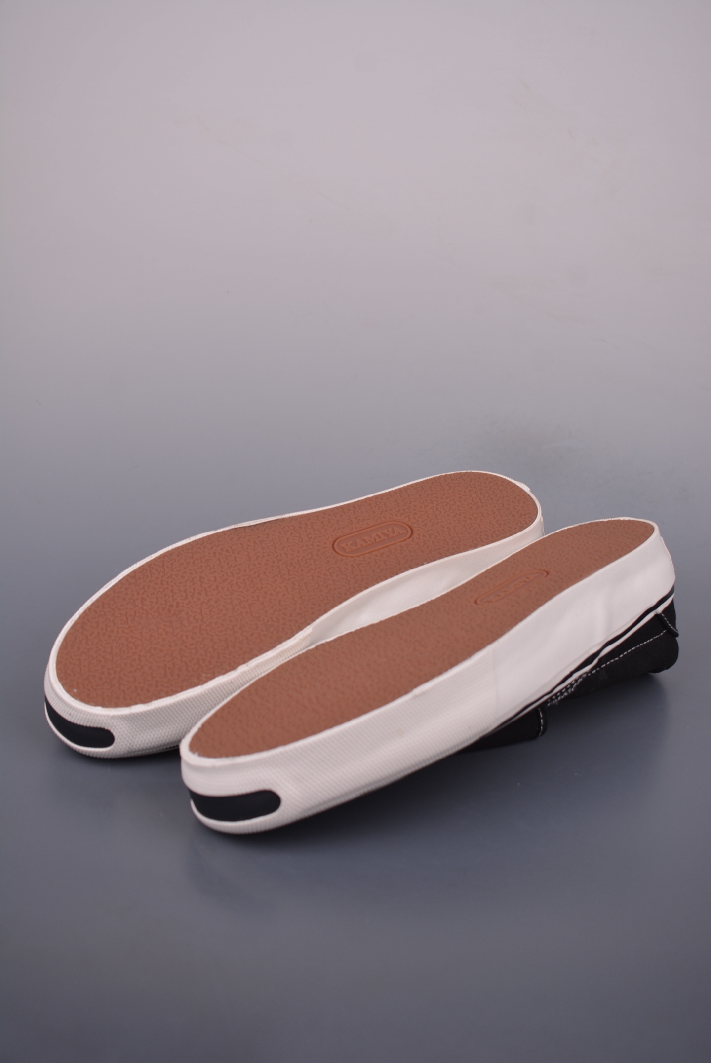 MIHARA YASUHIRO三原康裕 KAMIYA 25ss Cornell Slip-On 日系开口笑懒人一脚蹬休闲帆布鞋 G14FW701-莆田鞋,莆田鞋货源,高仿鞋,高仿鞋货源,安福档口,莆田高仿鞋,莆田鞋批发,高仿鞋批发,莆田高仿运动鞋,高仿运动鞋,莆田运动鞋 MIHARA YASUHIRO三原康裕 KAMIYA 25ss Cornell Slip-On 日系开口笑懒人一脚蹬休闲帆布鞋 G14FW701