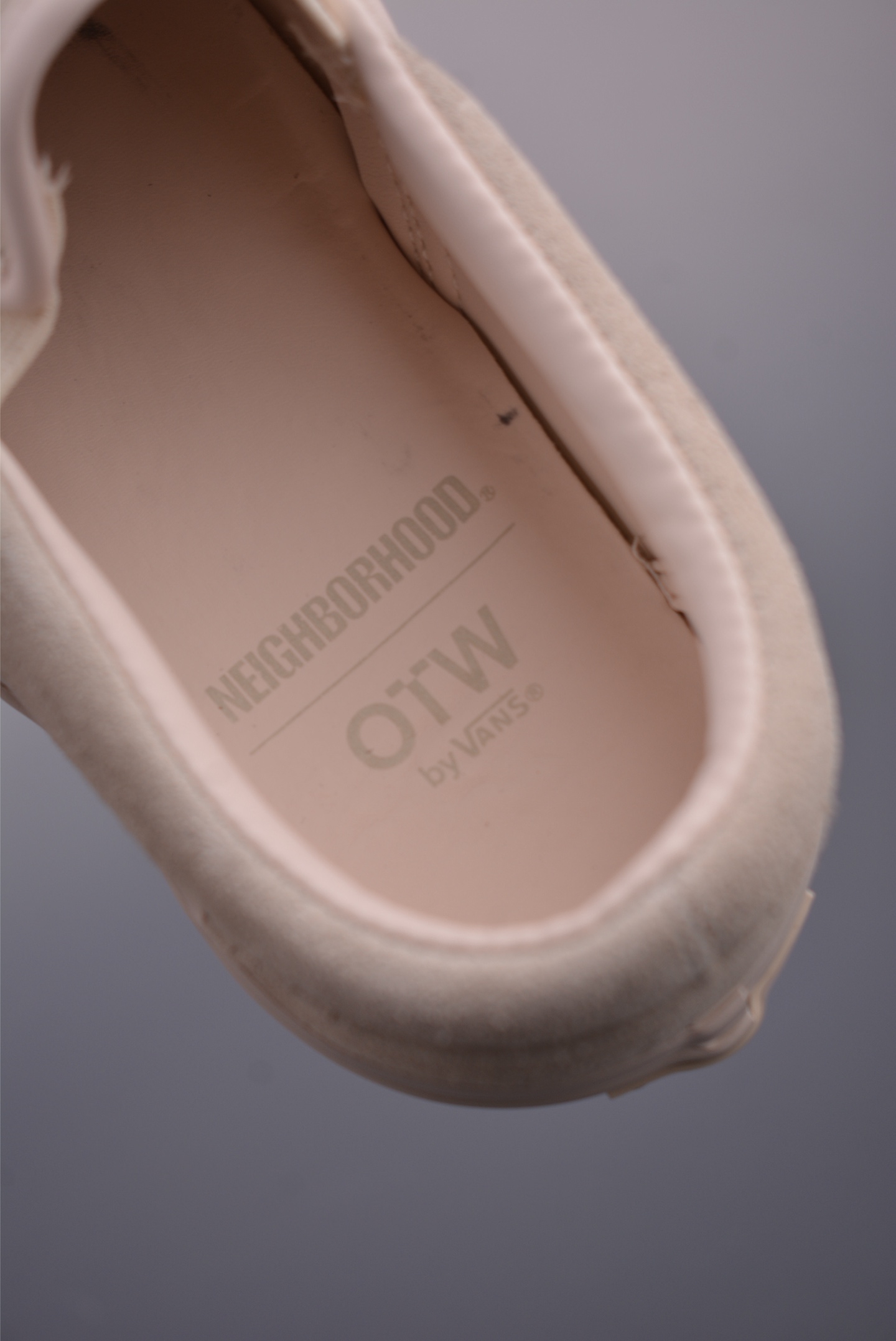 Neighborhood x OTW by Vans Classic Slip-On 98 联名一脚蹬 黑色/米色 VN000EDGBLA 黑色 VN000EDG7VJ 米色