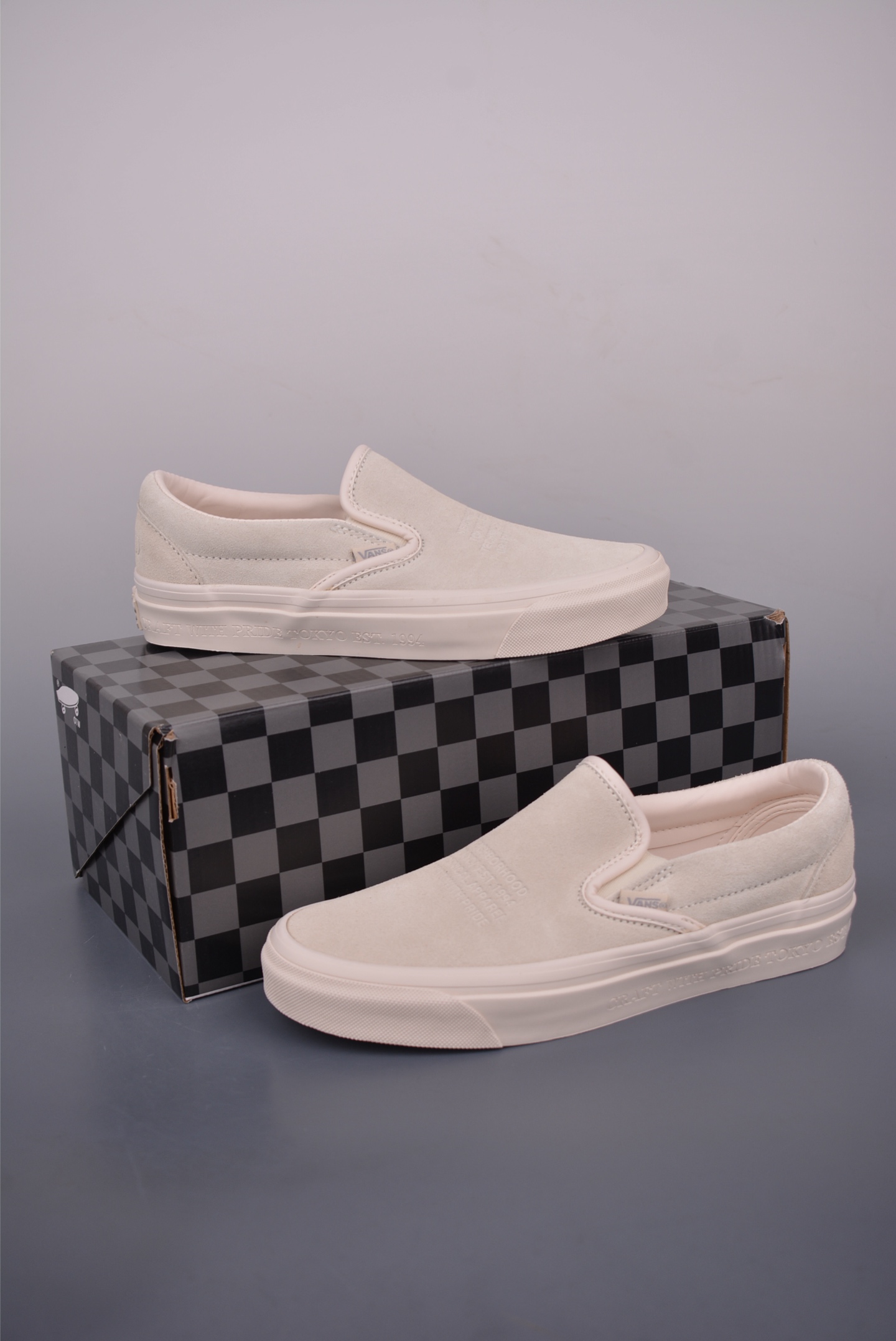 Neighborhood x OTW by Vans Classic Slip-On 98 联名一脚蹬 黑色/米色 VN000EDGBLA 黑色 VN000EDG7VJ 米色