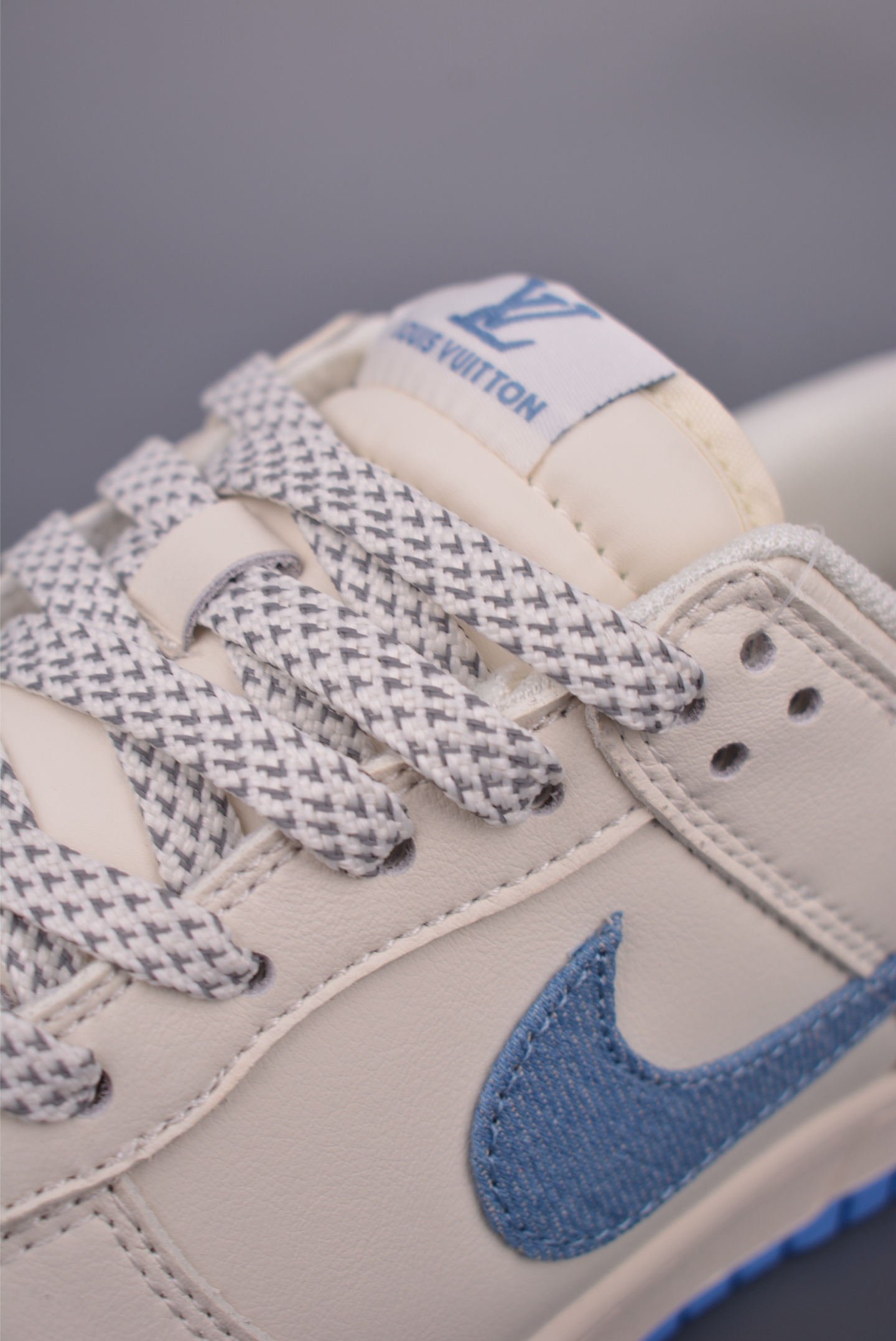 Nike SB Dunk Low LV联名 SM6668-101-莆田鞋,莆田鞋货源,高仿鞋,高仿鞋货源,安福档口,莆田高仿鞋,莆田鞋批发,高仿鞋批发,莆田高仿运动鞋,高仿运动鞋,莆田运动鞋 Nike SB Dunk Low LV联名 SM6668-101