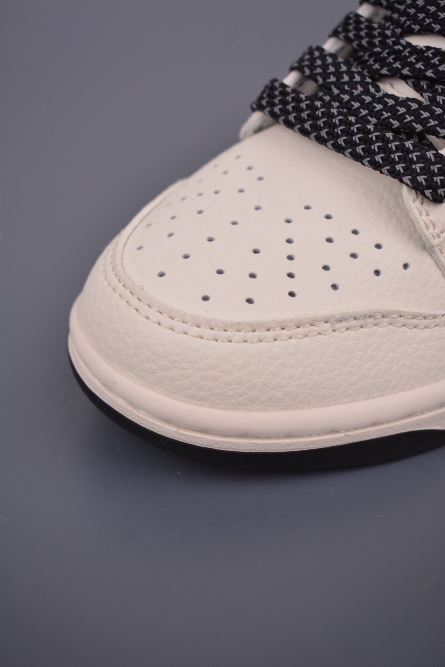 Nike SB Dunk Low LV联名 QW5836-021