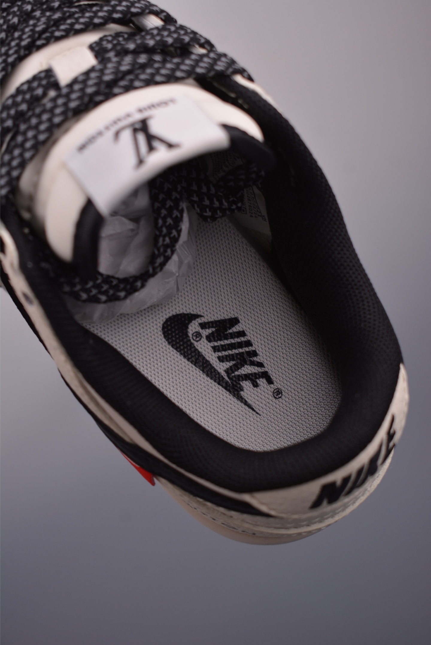 Nike SB Dunk Low LV联名 QW5836-021