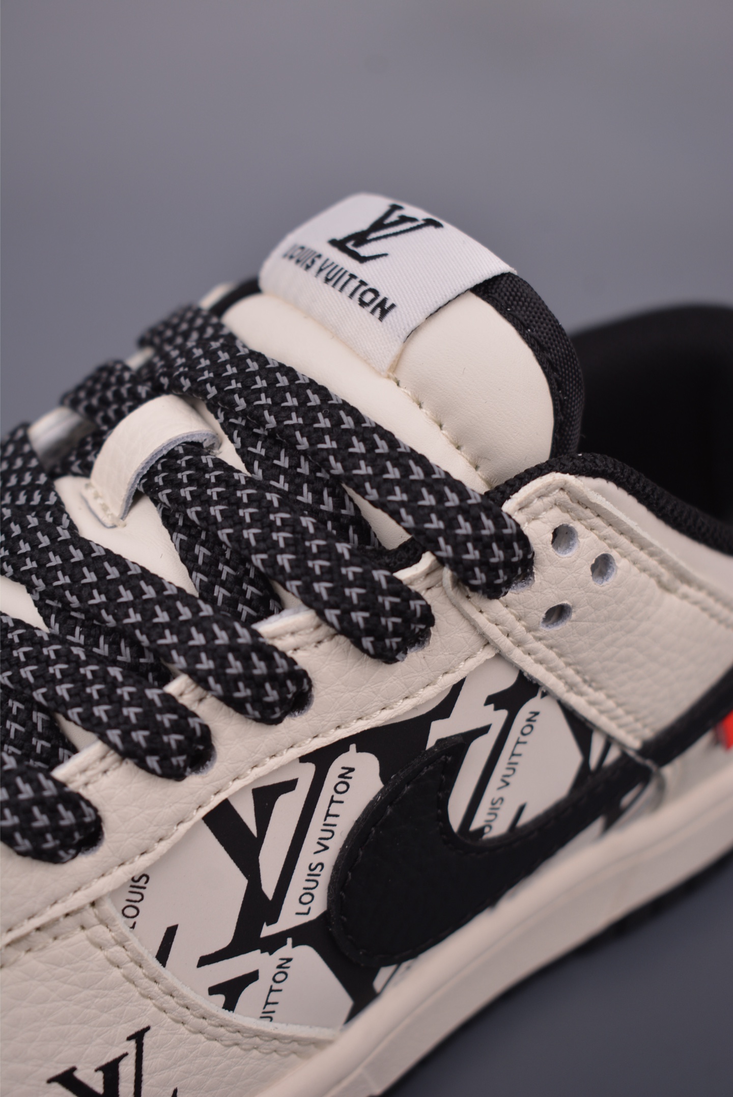 Nike SB Dunk Low LV联名 QW5836-021