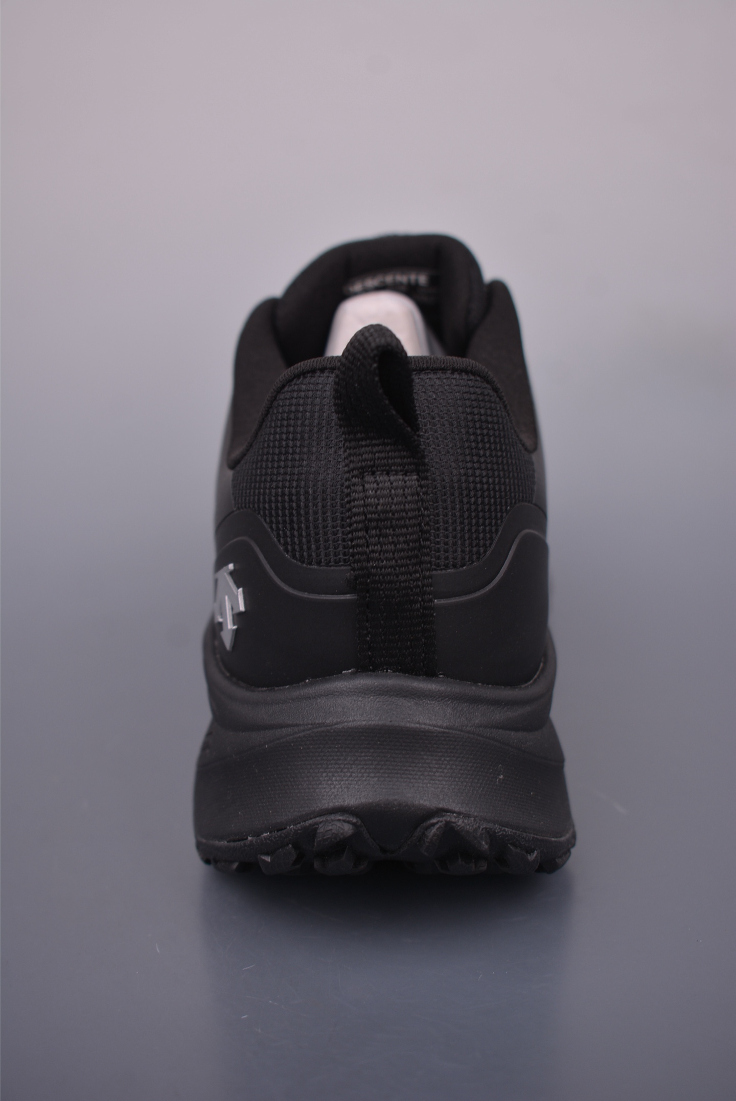 Descente Ease Wire Men's Trail Running Shoes, Waterproof and Lightweight 5 i1752189431716 3740 0 3