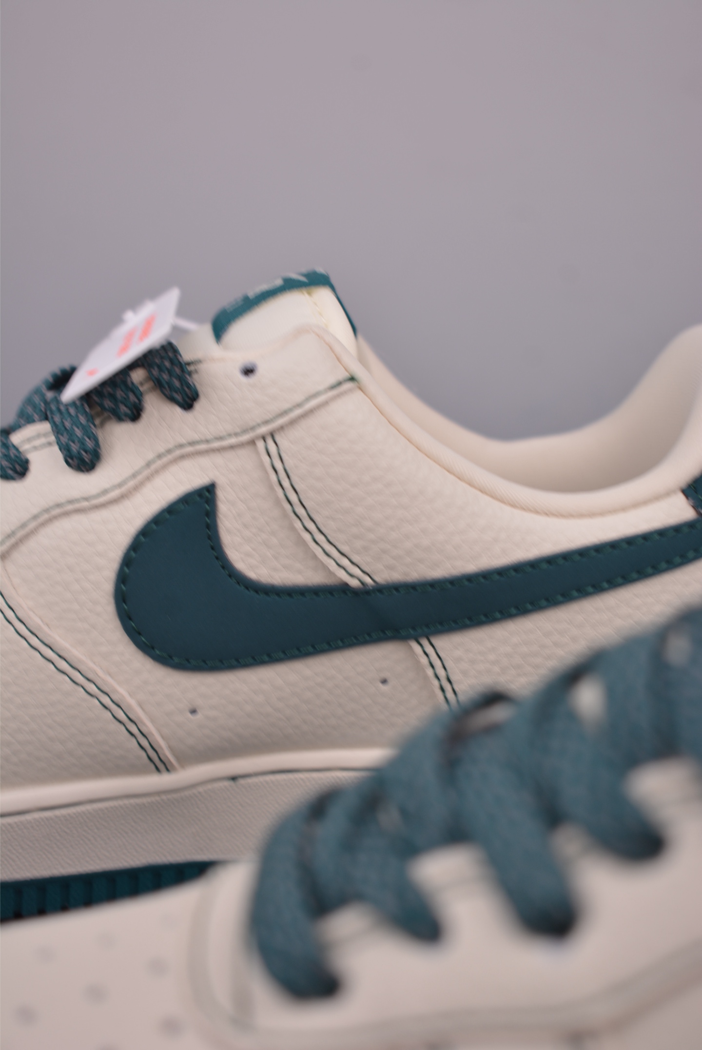 Nike Air Force 1 Low Supreme Collab Sneakers - Original Design & Comfort 9 i1752267366738 6829 0 7