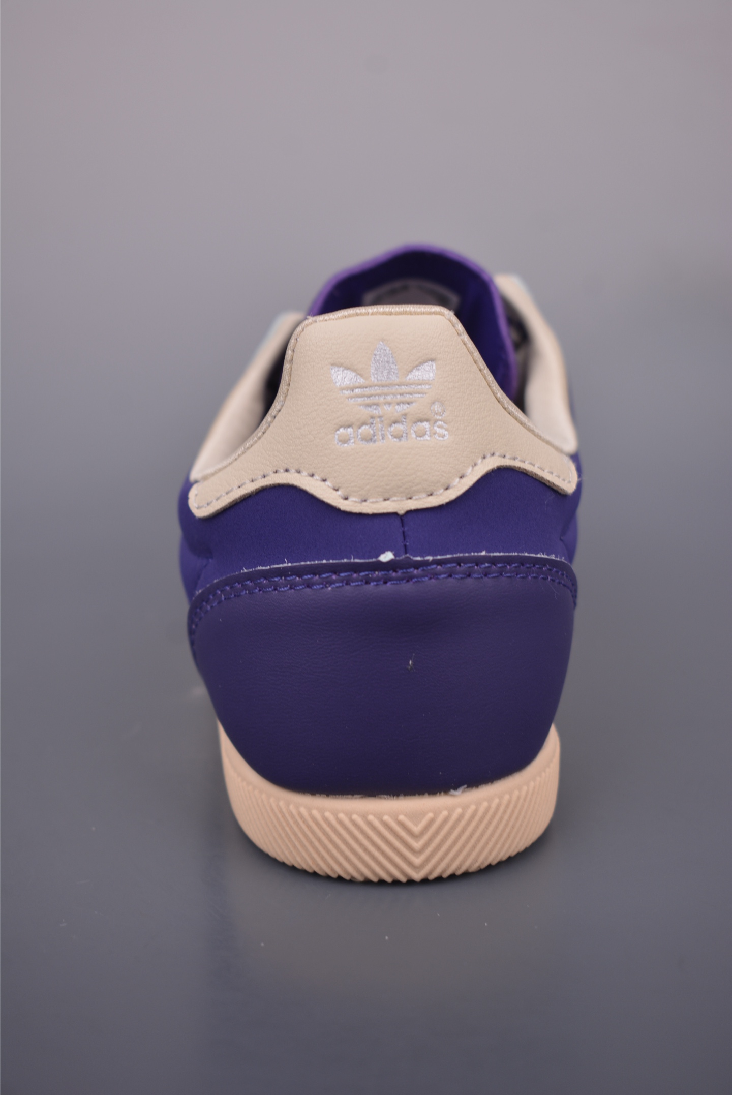 adidas阿迪达斯三叶草 T头鞋 JAPAN W复古薄底经典运动鞋 JS0252-莆田鞋,莆田鞋货源,高仿鞋,高仿鞋货源,安福档口,莆田高仿鞋,莆田鞋批发,高仿鞋批发,莆田高仿运动鞋,高仿运动鞋,莆田运动鞋 adidas阿迪达斯三叶草 T头鞋 JAPAN W复古薄底经典运动鞋 JS0252