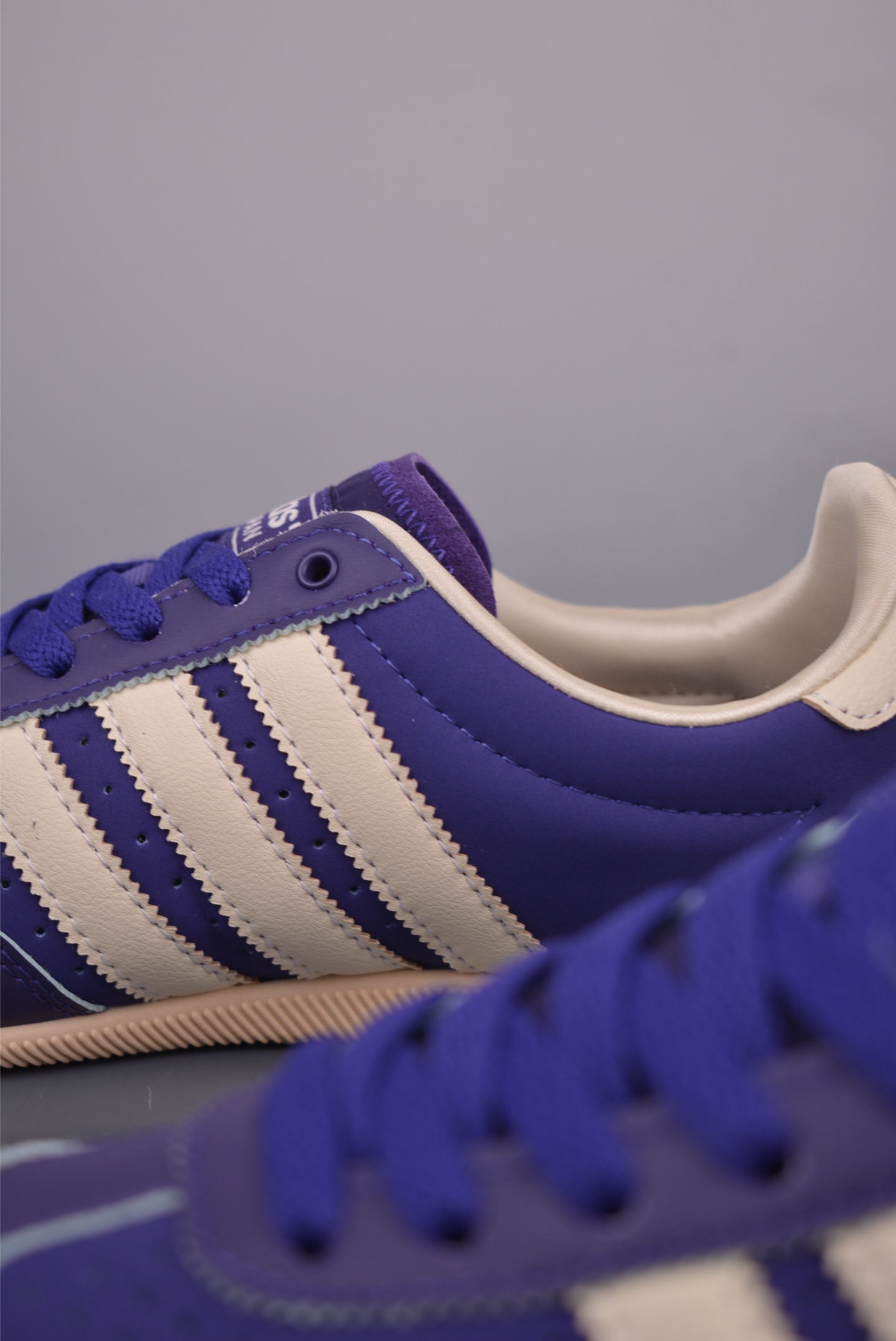 adidas阿迪达斯三叶草 T头鞋 JAPAN W复古薄底经典运动鞋 JS0252-莆田鞋,莆田鞋货源,高仿鞋,高仿鞋货源,安福档口,莆田高仿鞋,莆田鞋批发,高仿鞋批发,莆田高仿运动鞋,高仿运动鞋,莆田运动鞋 adidas阿迪达斯三叶草 T头鞋 JAPAN W复古薄底经典运动鞋 JS0252