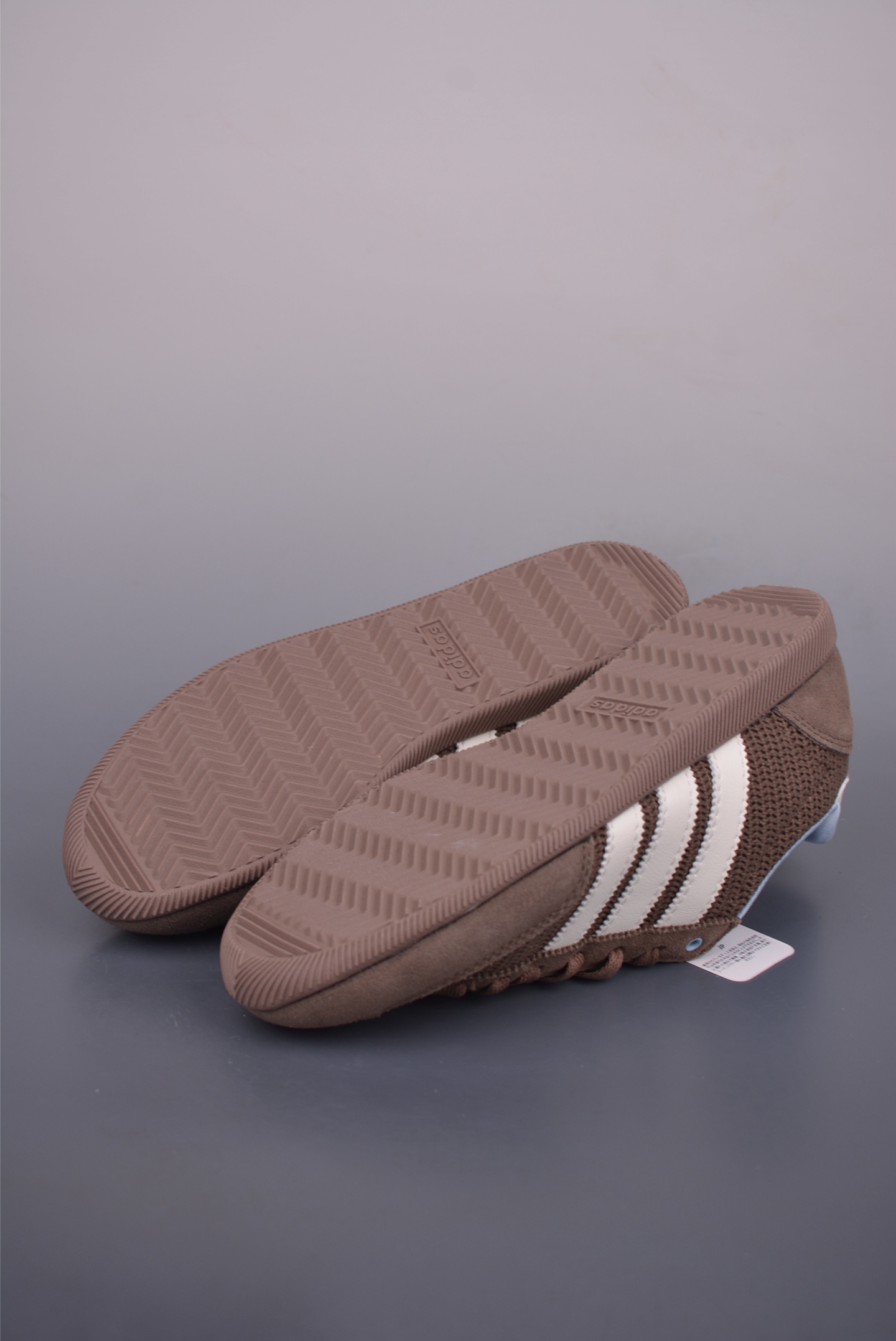 adidas阿迪达斯三叶草 T头鞋 JAPAN W复古薄底经典运动鞋 JR7159-莆田鞋,莆田鞋货源,高仿鞋,高仿鞋货源,安福档口,莆田高仿鞋,莆田鞋批发,高仿鞋批发,莆田高仿运动鞋,高仿运动鞋,莆田运动鞋 adidas阿迪达斯三叶草 T头鞋 JAPAN W复古薄底经典运动鞋 JR7159