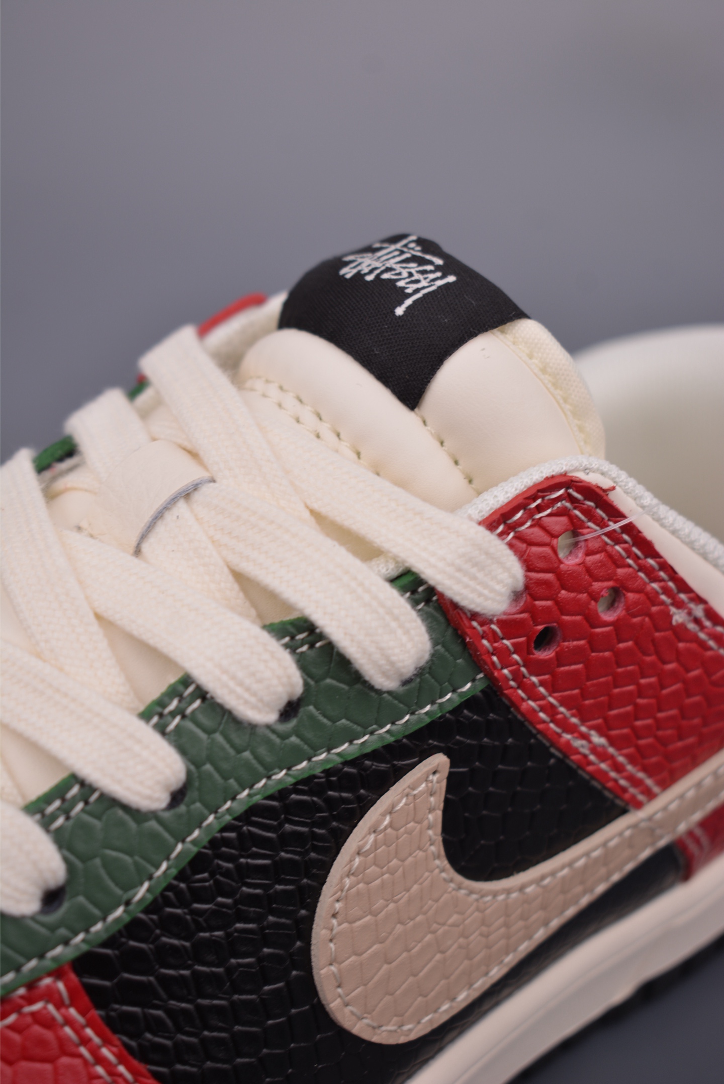 Nike SB Dunk Low Stussy: Premium Comfort, Style, and Performance Sneaker 8 i1752271416251 941 0 6