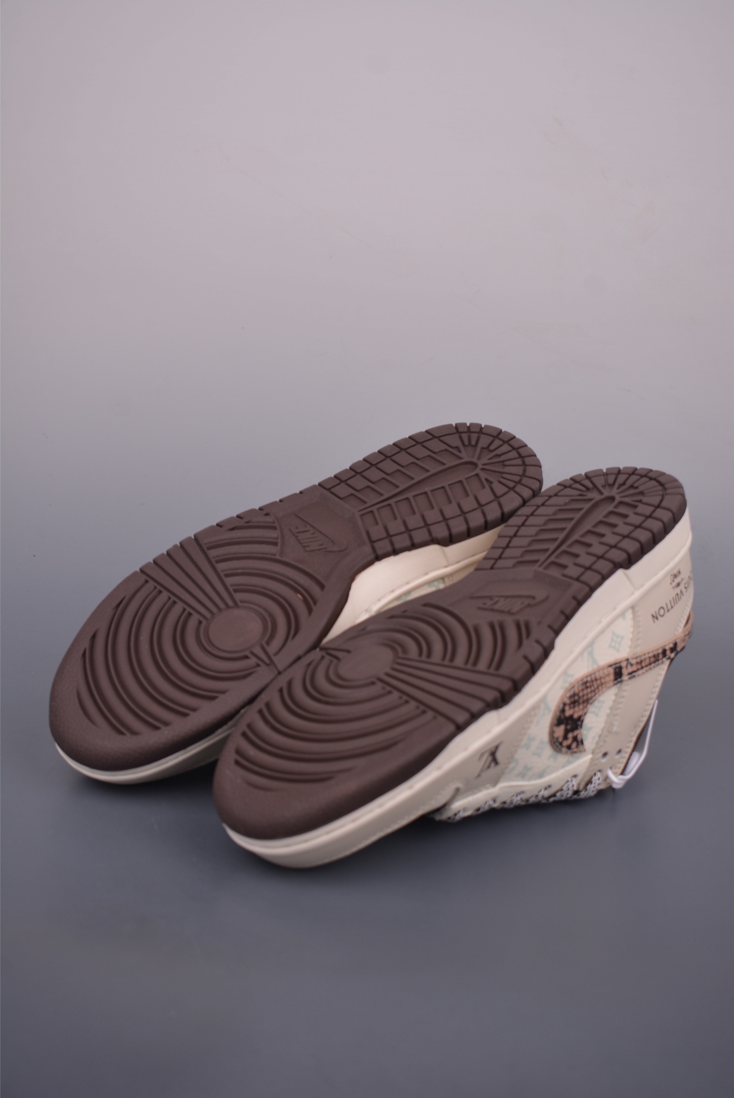 Nike SB Dunk Low LV联名 HS2506-213