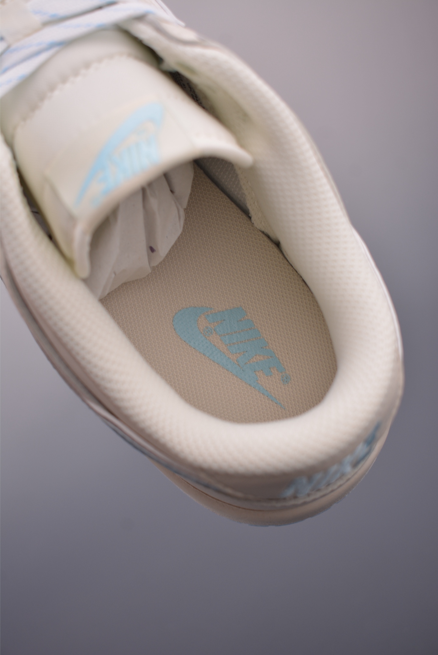 Nike SB Dunk Low Louis Vuitton Cream Blue Leather Sneakers 9 i1752271745031 4244 0 8